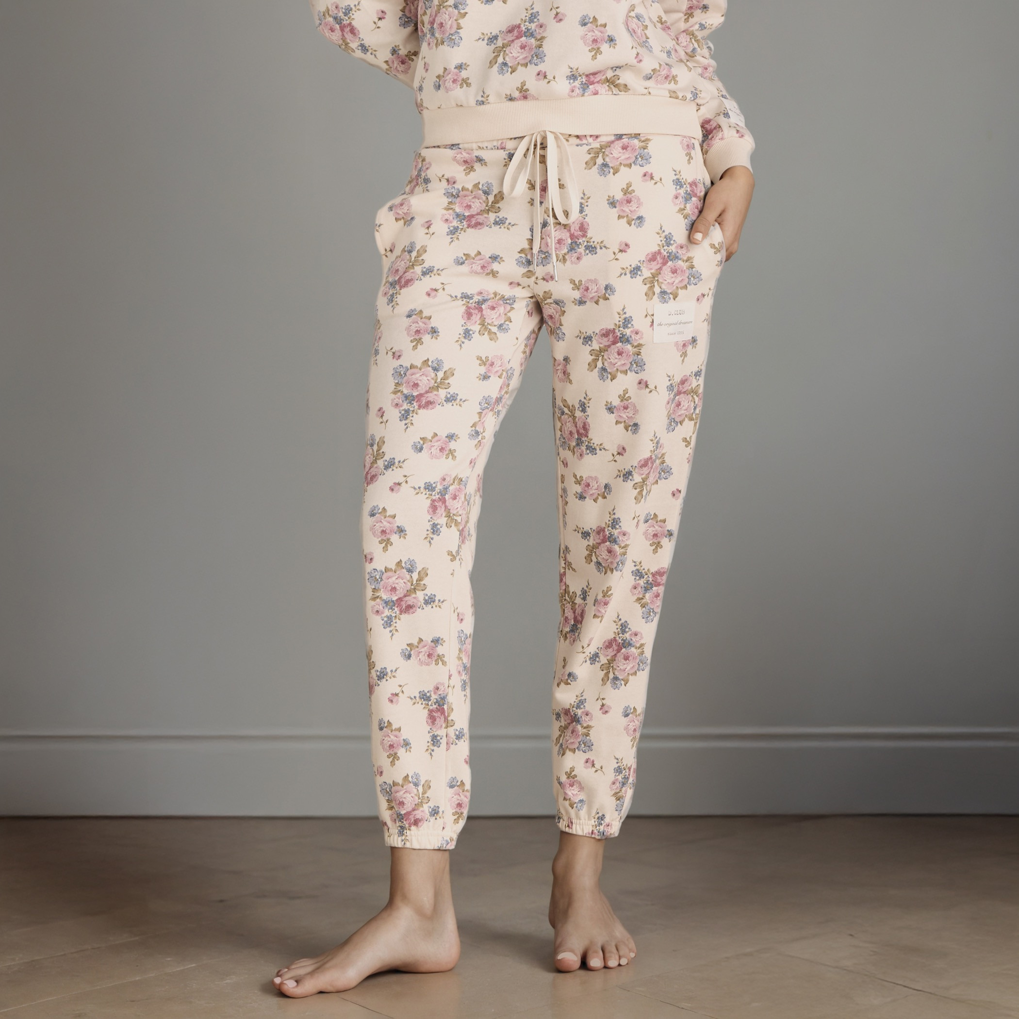 Floral Print Pyjama Set-women-clothing-nightwear-pyjamas-longsets-image-4