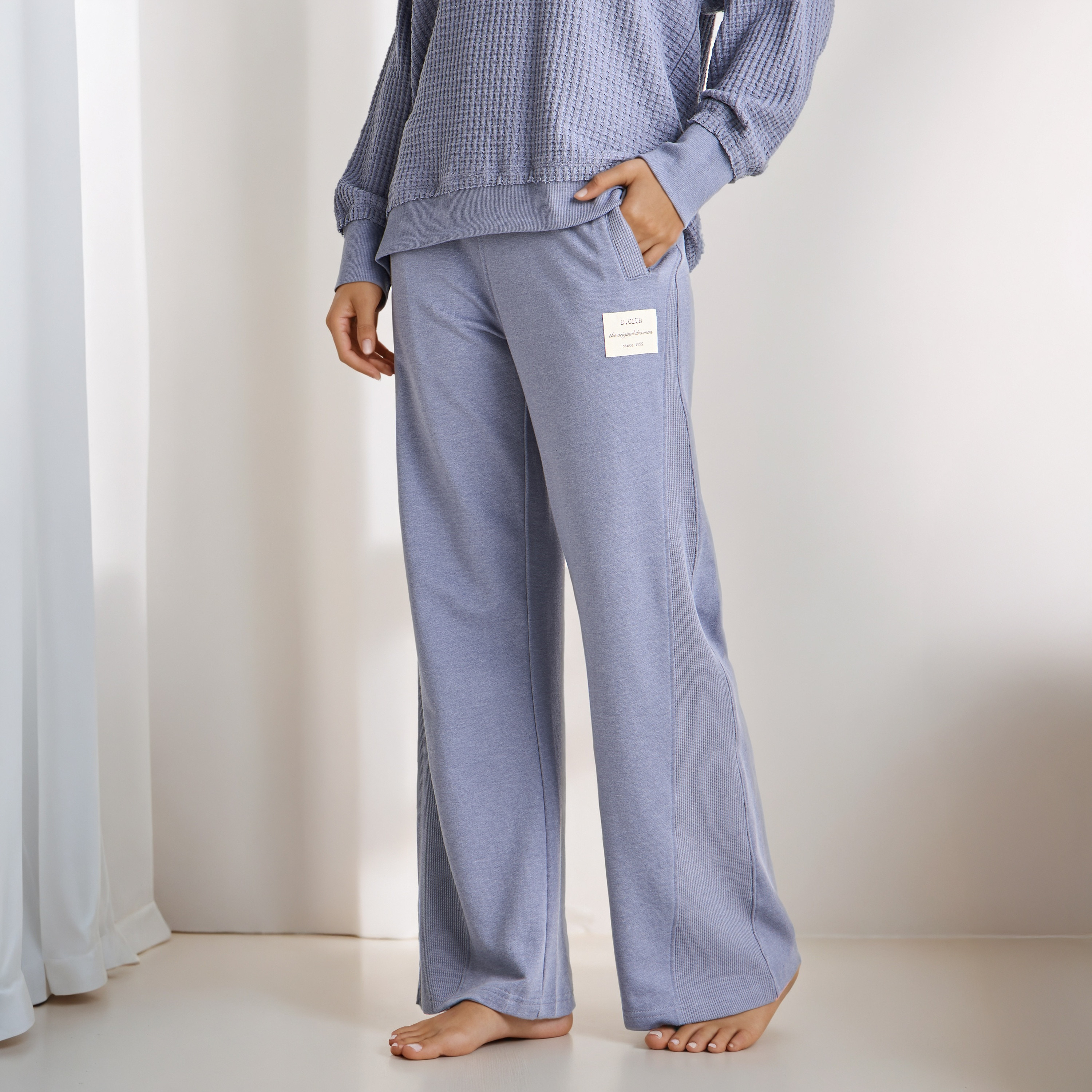 Pyjama Set Textured Sweatshirt & Pants-women-clothing-nightwear-pyjamas-longsets-image-11