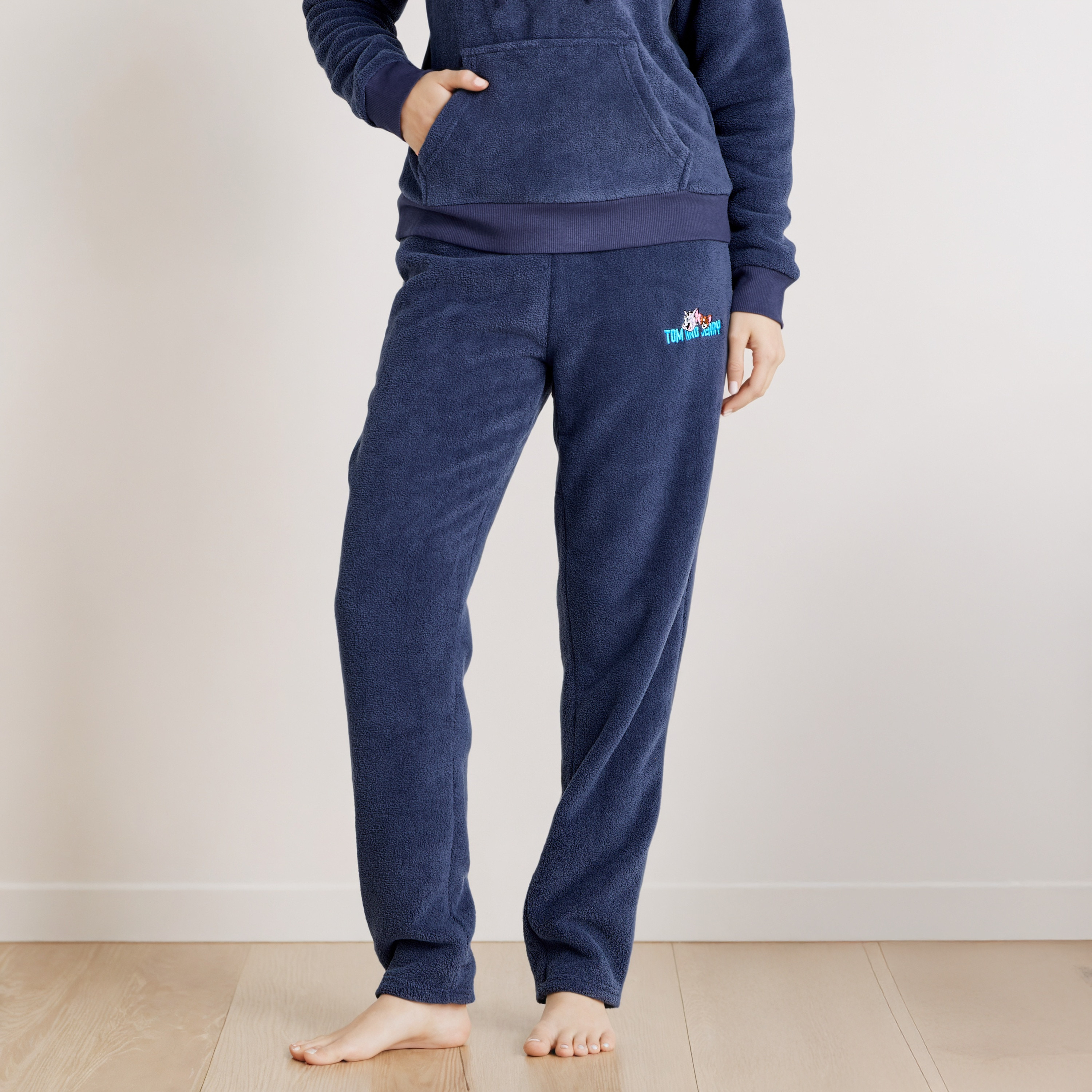 Pyjama Set Hooded Sweatshirt & Trousers-women-clothing-nightwear-pyjamas-longsets-image-3
