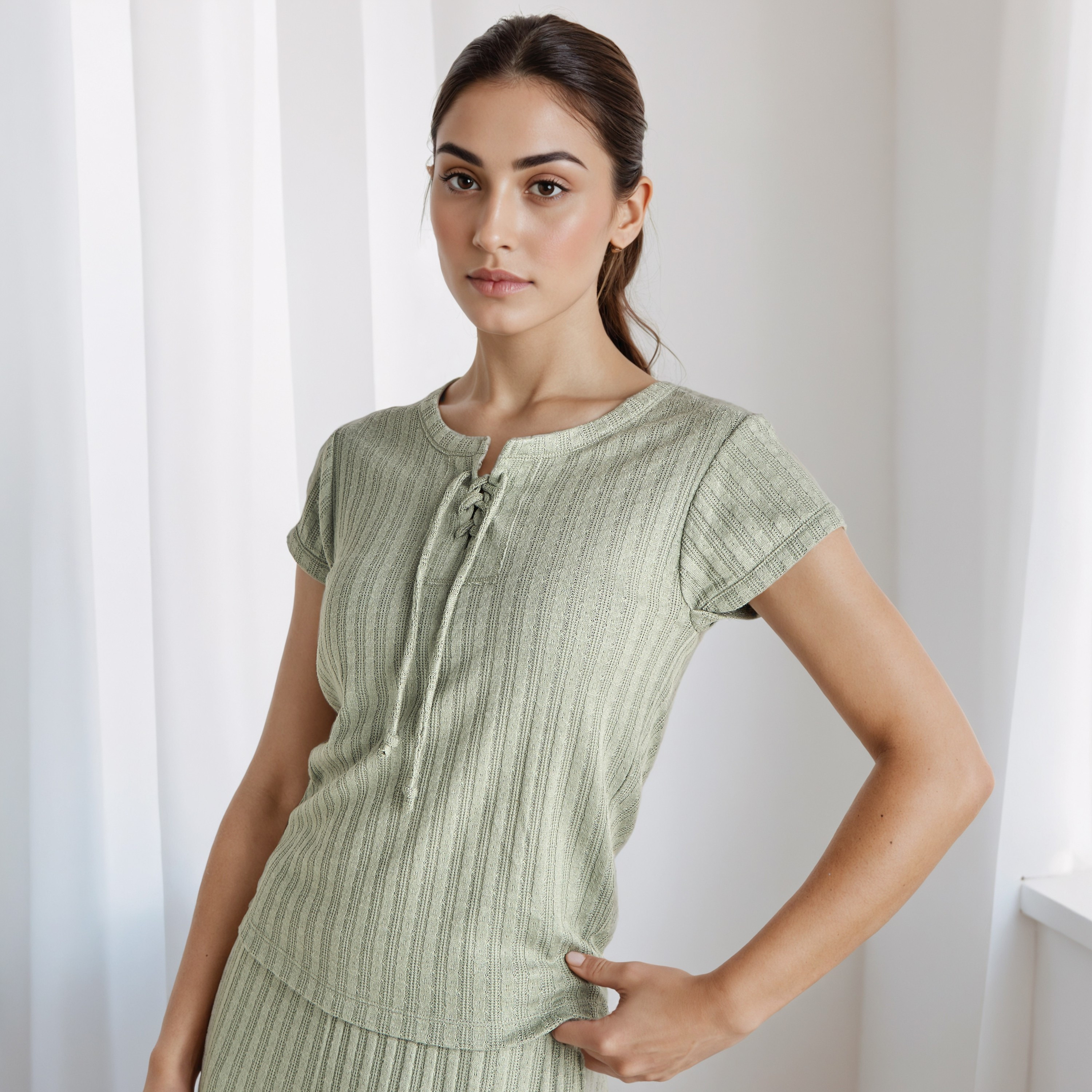 طقم بيجاما  تيشيرت وبنطلون برباط من مزيج الفيسكوز-women-clothing-nightwear-pyjamas-longsets-image-2