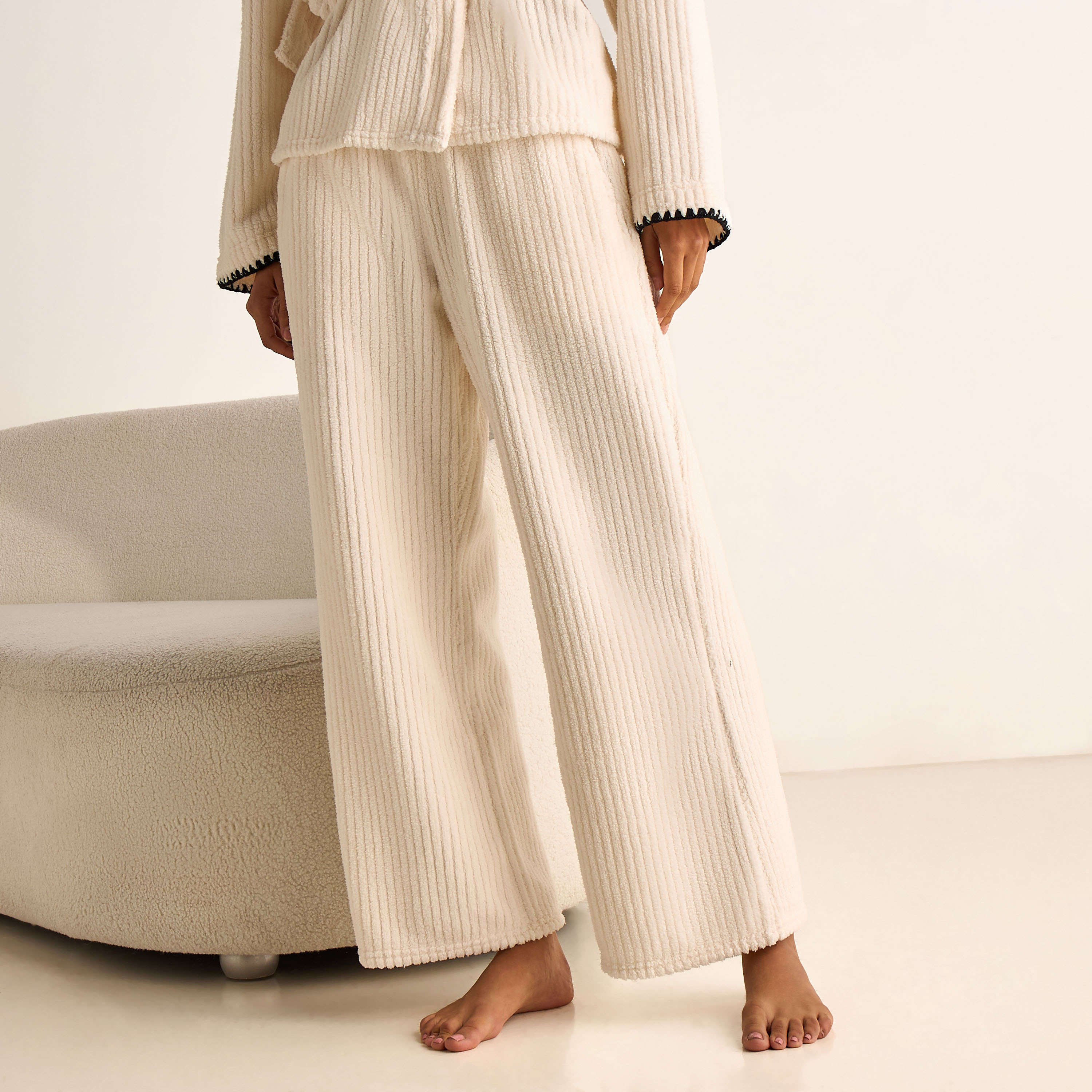 Pyjama Set Robe Top and Pants-women-clothing-nightwear-pyjamas-longsets-image-4
