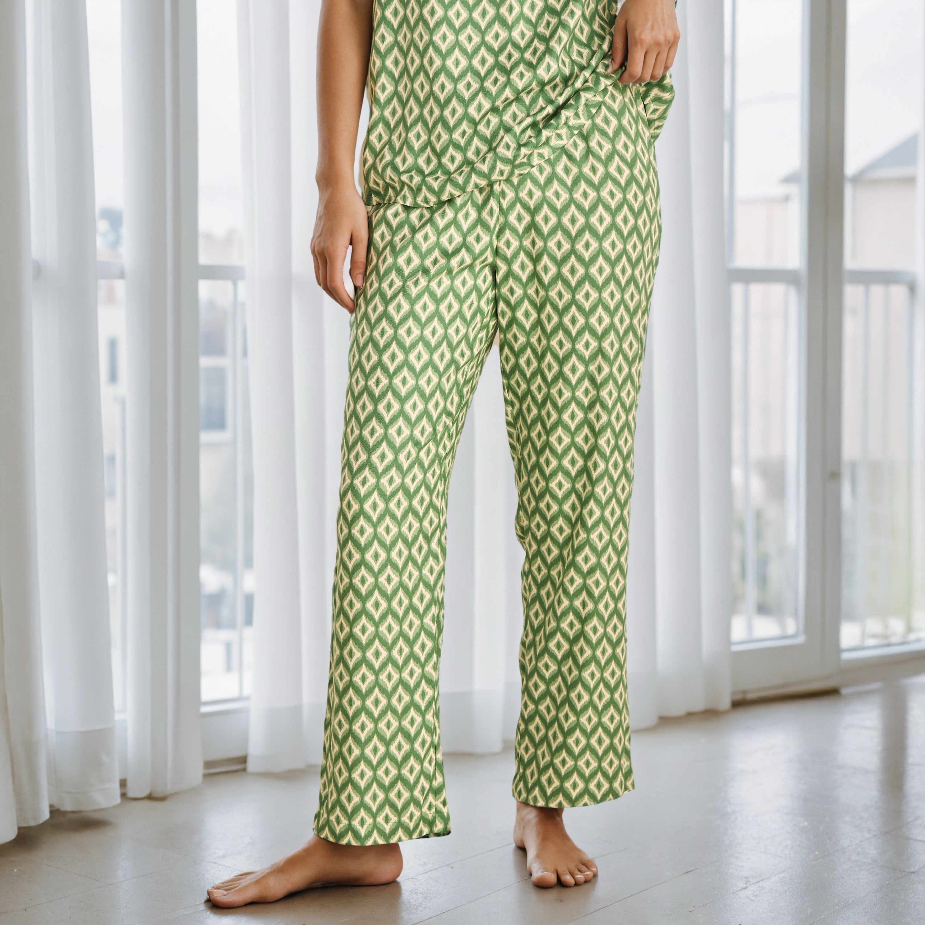 Geometric Print Pyjama Set with Eye Mask-women-clothing-nightwear-pyjamas-longsets-image-4