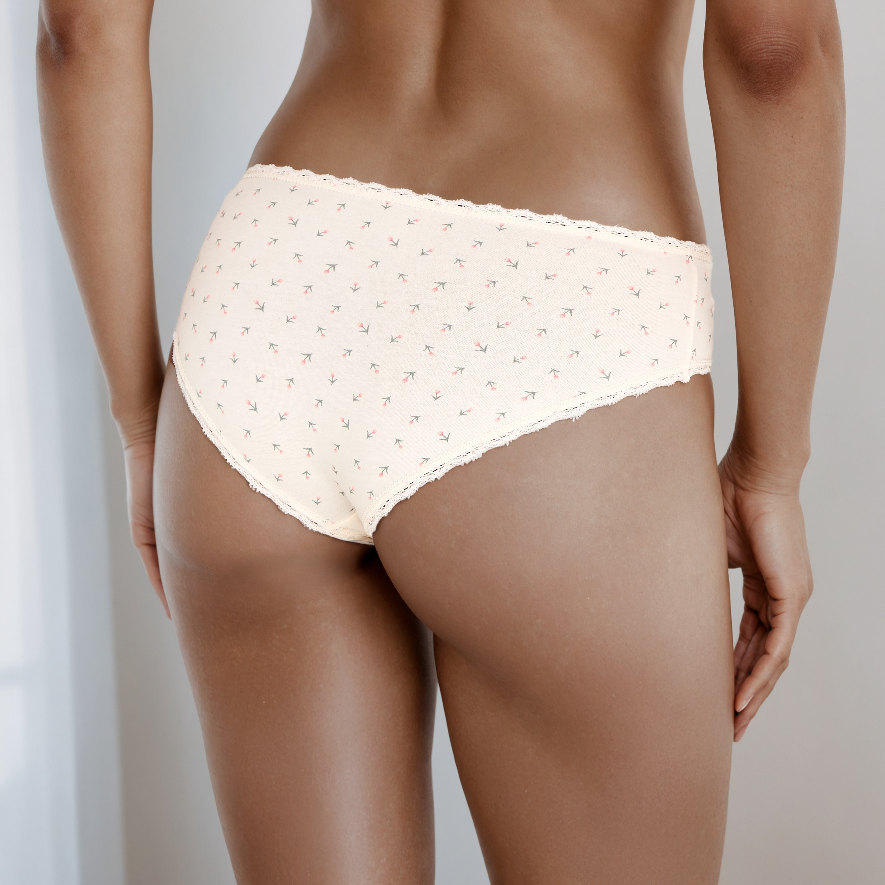Panty Low-Rise Bikini Briefs with Floral Print-women-clothing-lingerie-panties-image-2