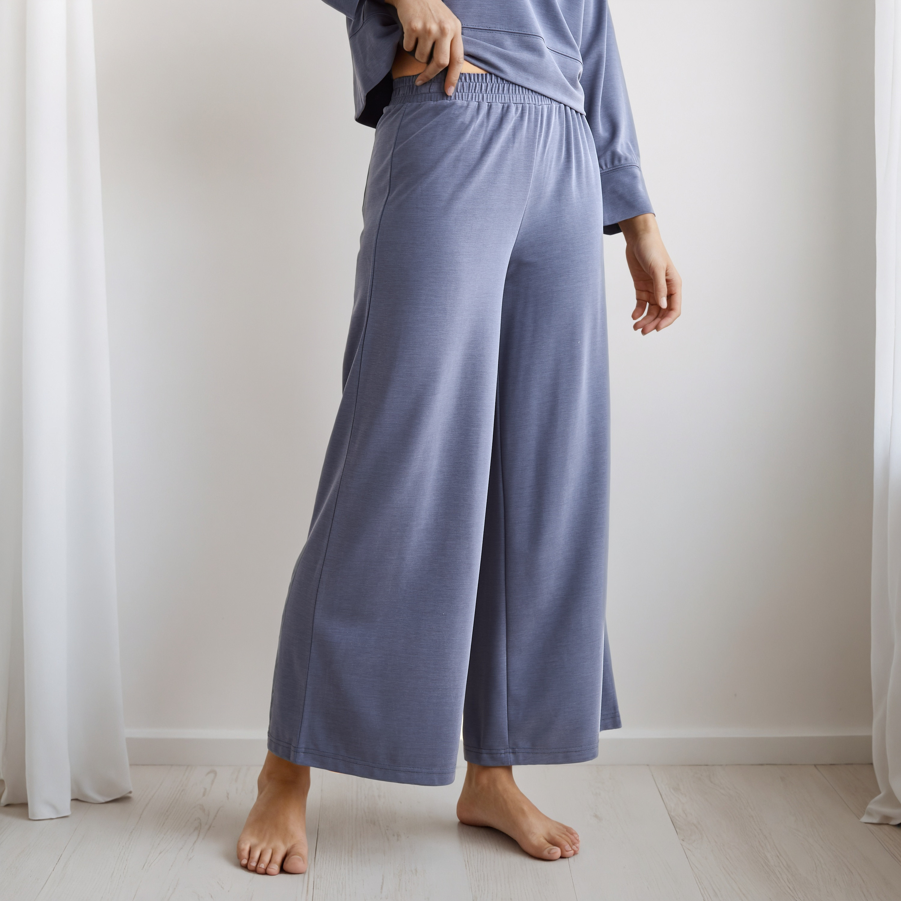 Pyjama Set Collared T-shirt & Trousers-women-clothing-nightwear-pyjamas-longsets-image-4