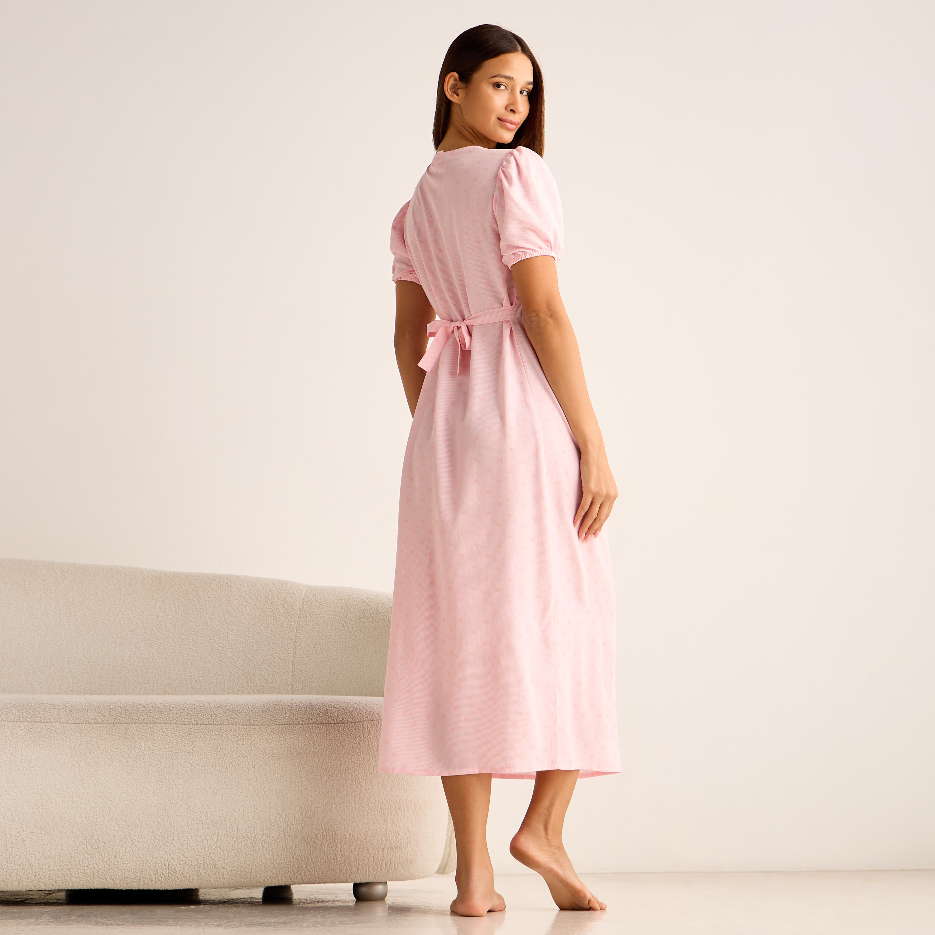 قميص نوم ماكسي بأكمام قصيرة منفوخة وقصة دانتيل-women-clothing-nightwear-nighties-image-3