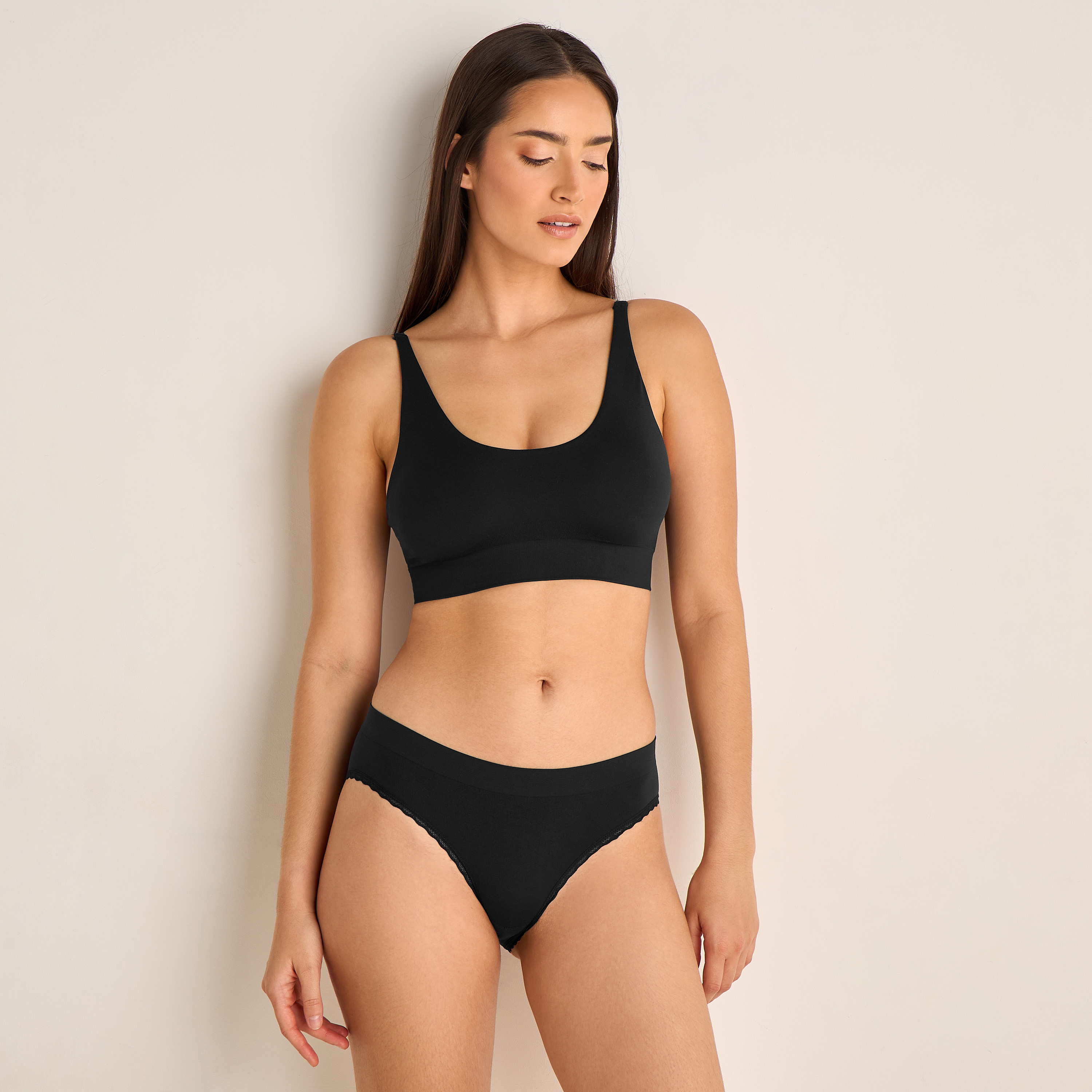 Skins Seamless Bralette-women-clothing-lingerie-bras-image-5