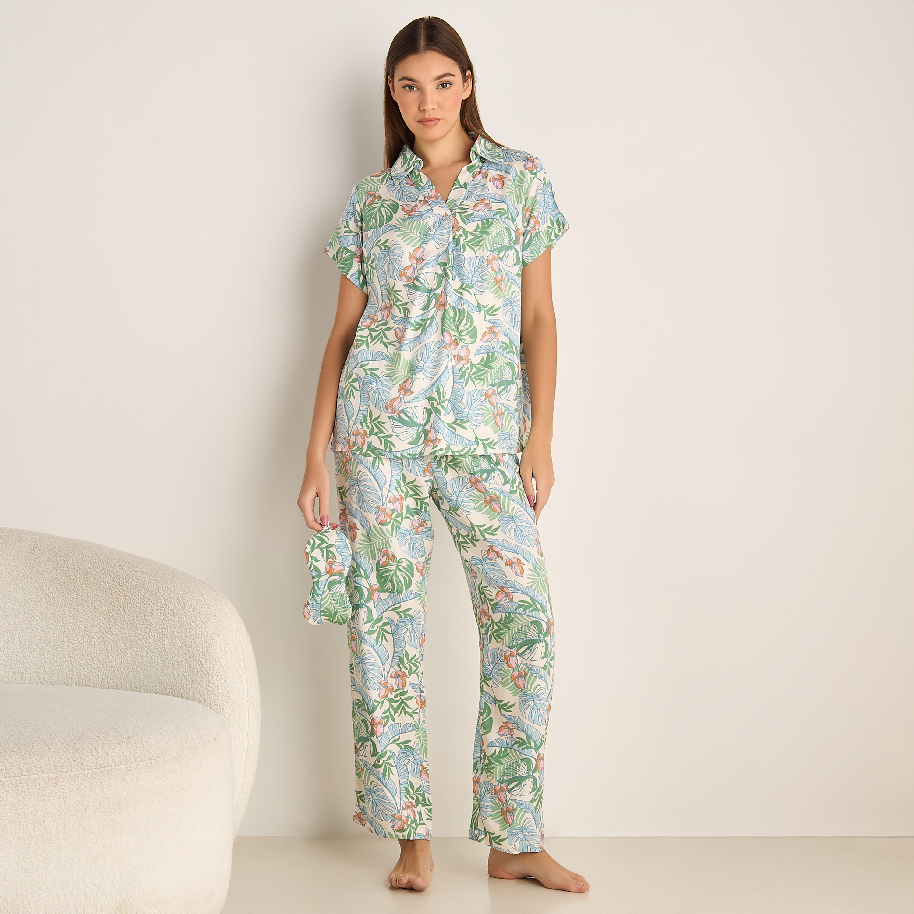 طقم قميص بأزرار وبنطلون بيجاما فيسكوز مع قناع عيون-women-clothing-nightwear-pyjamas-longsets-image-1