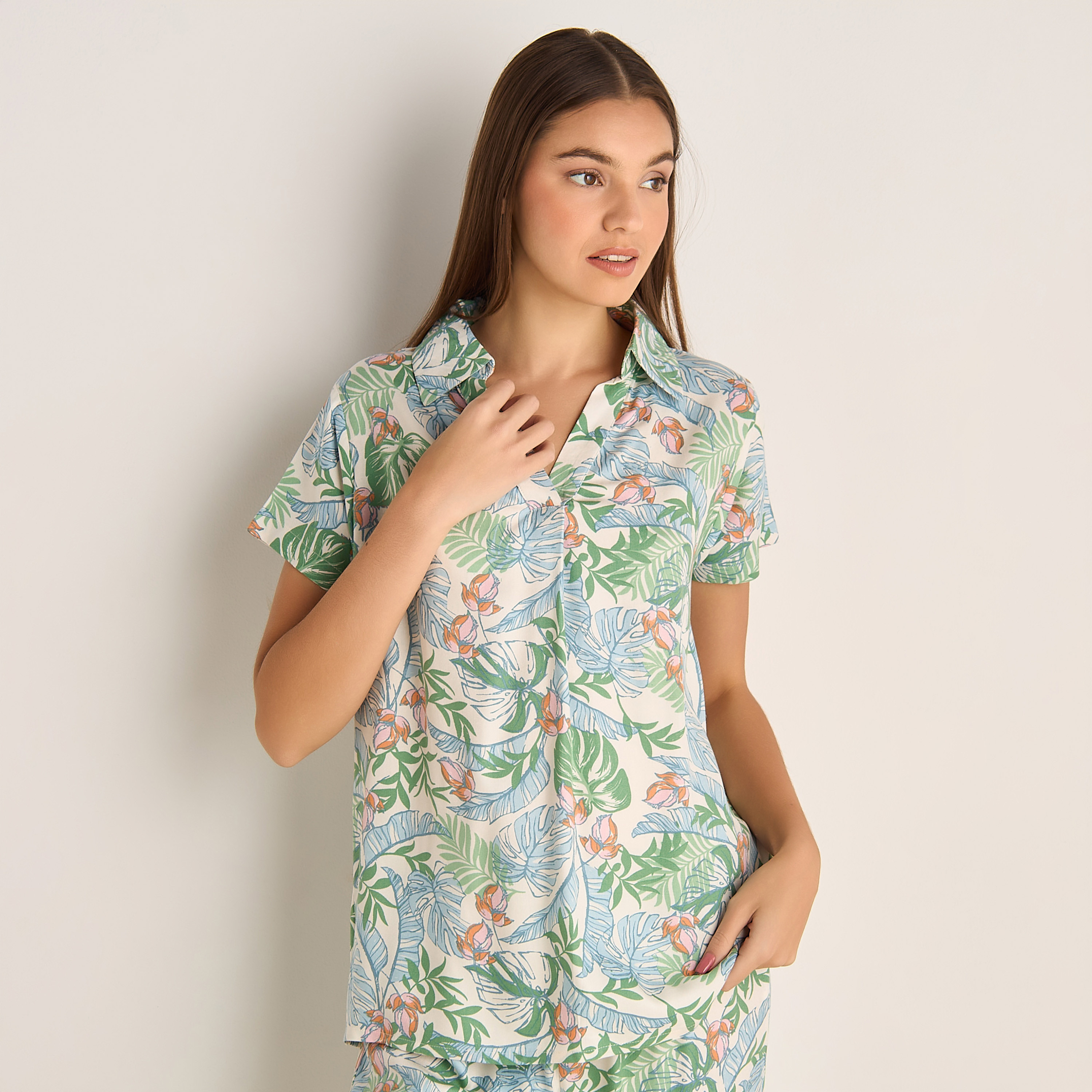 طقم قميص بأزرار وبنطلون بيجاما فيسكوز مع قناع عيون-women-clothing-nightwear-pyjamas-longsets-image-2