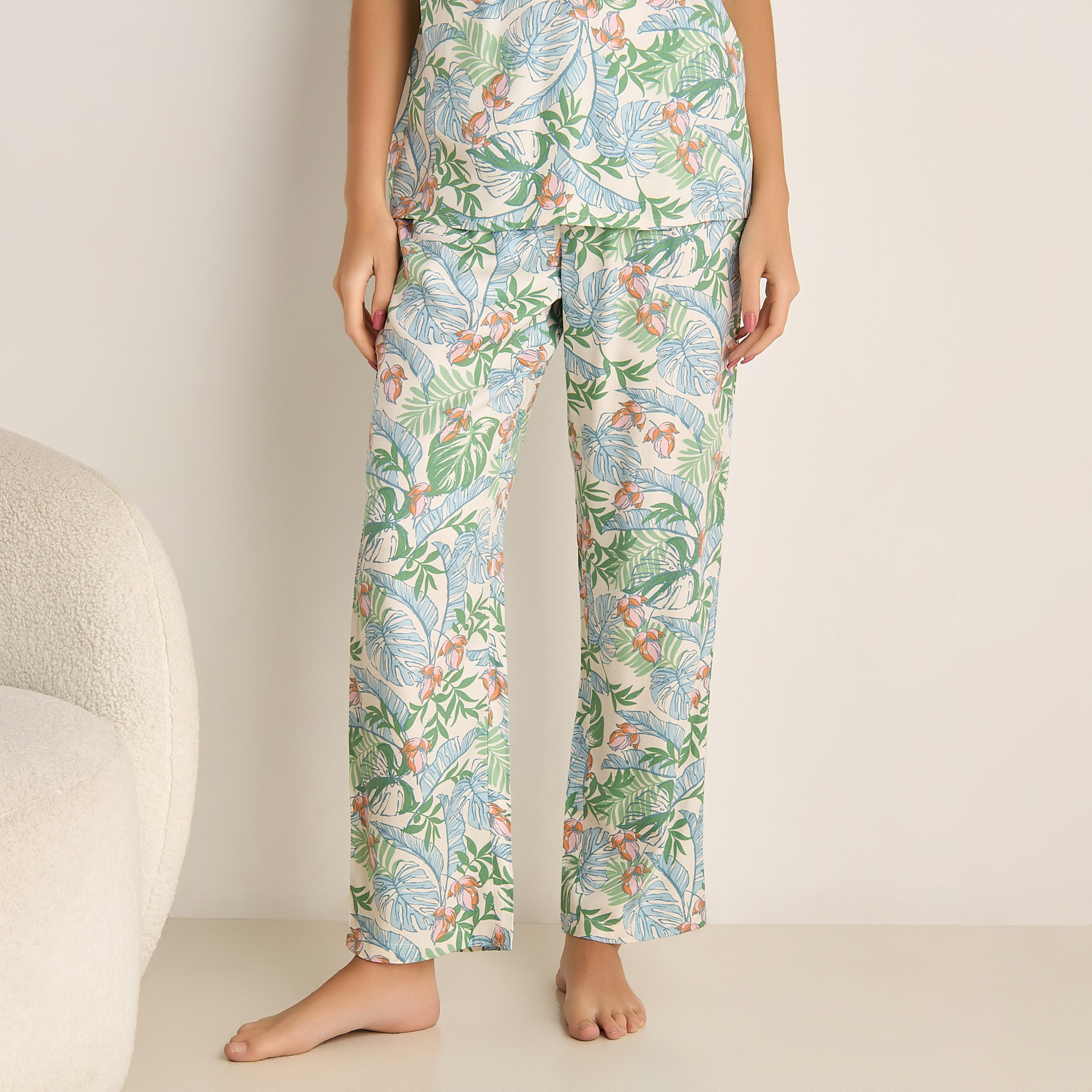 طقم قميص بأزرار وبنطلون بيجاما فيسكوز مع قناع عيون-women-clothing-nightwear-pyjamas-longsets-image-4