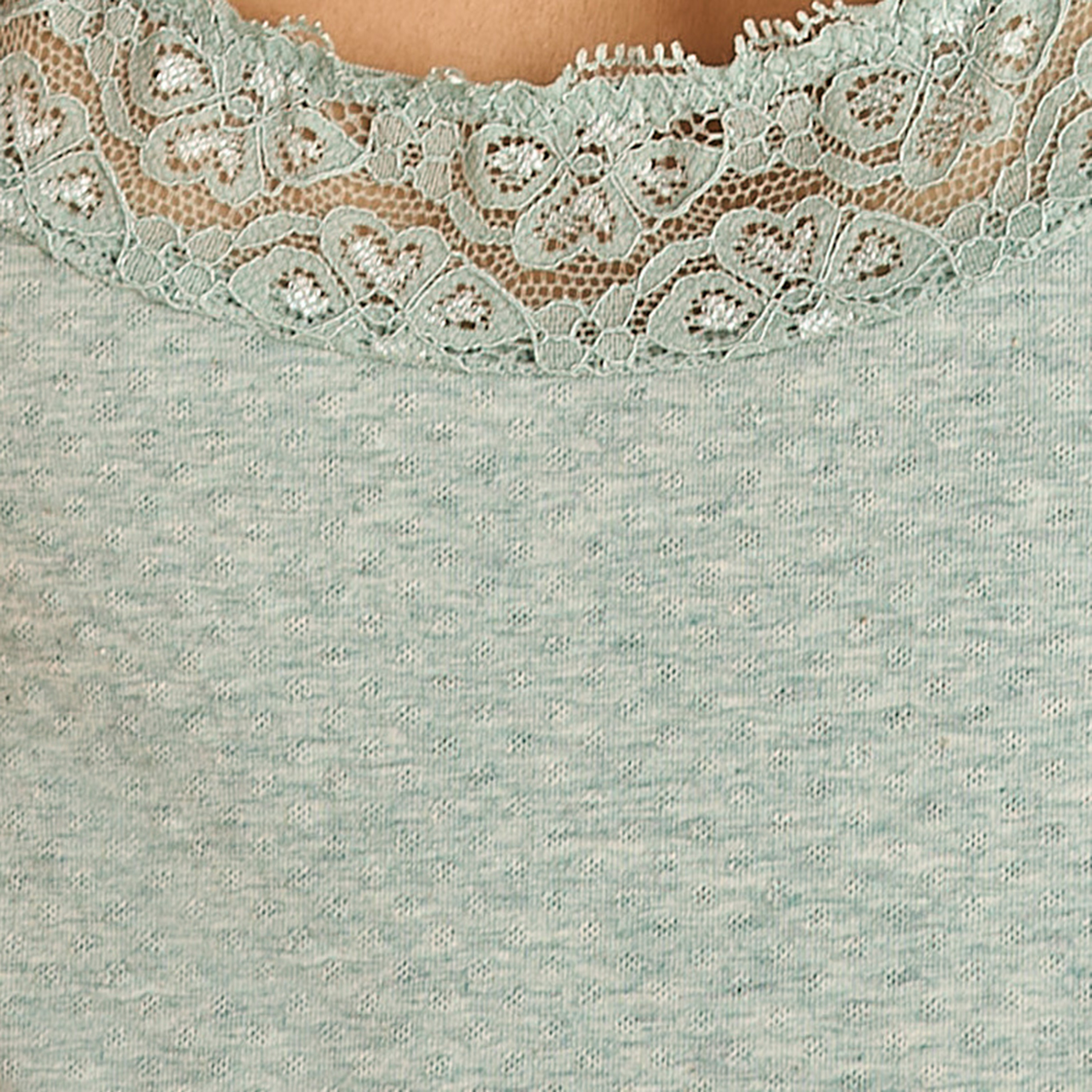 قميص داخلي بارز الملمس بحواف دانتيل-women-clothing-lingerie-camisoles-image-5
