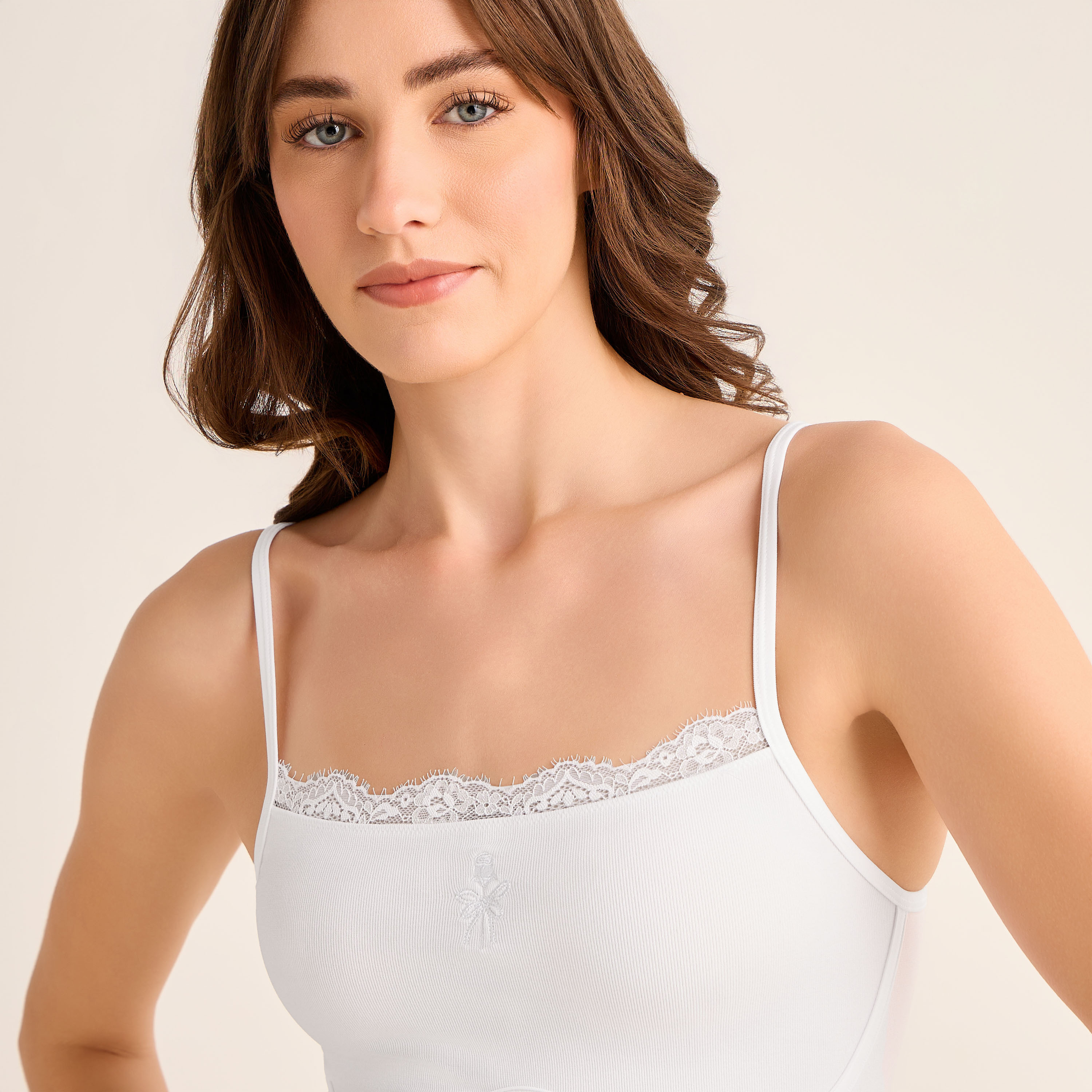 قميص نوم ميدي مضلع بدون خياطة بحمالات رفيعة من سكينز-women-clothing-nightwear-nighties-image-5