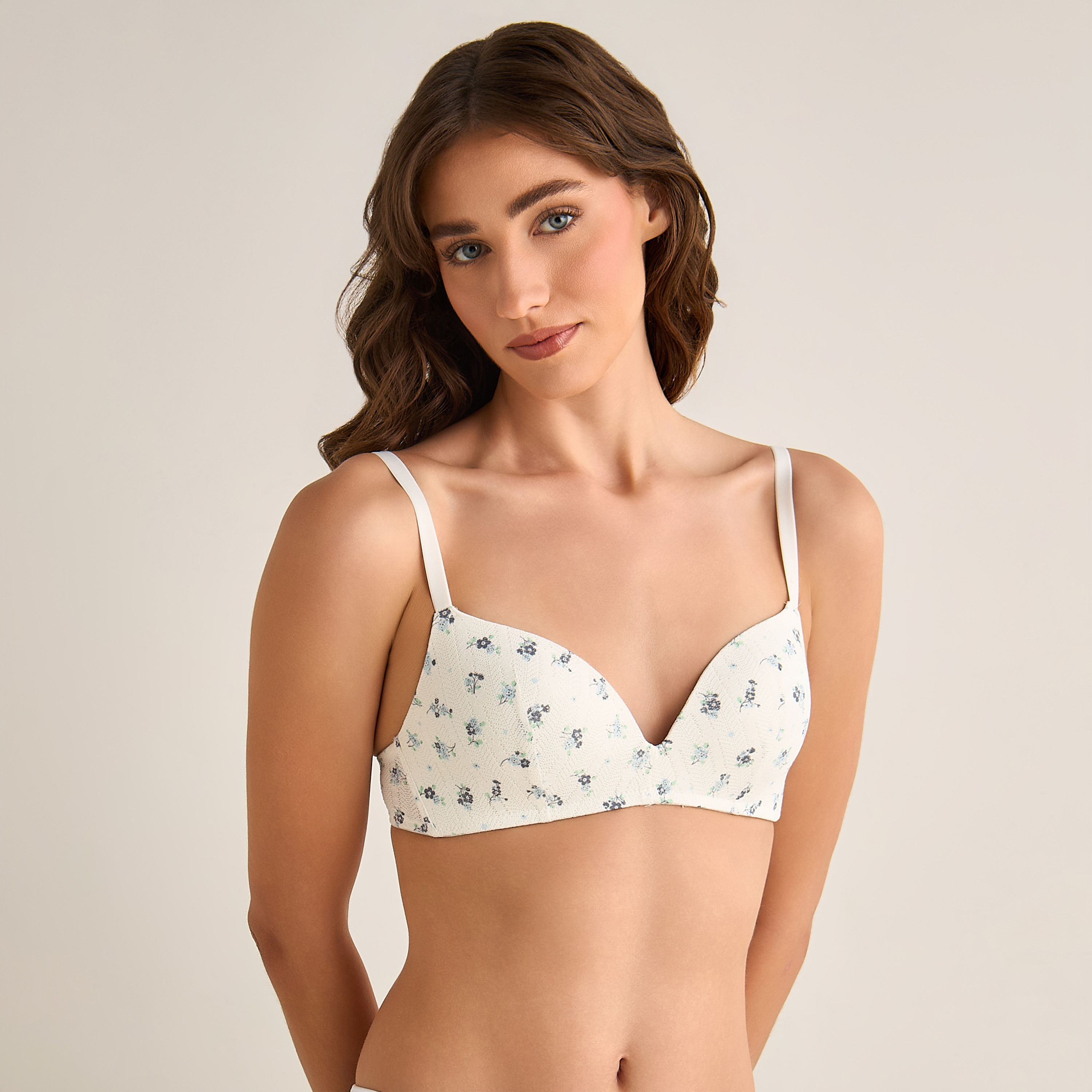 صدرية بلانج بدون خياطة - عبوة من 3 قطع-women-clothing-lingerie-bras-image-2