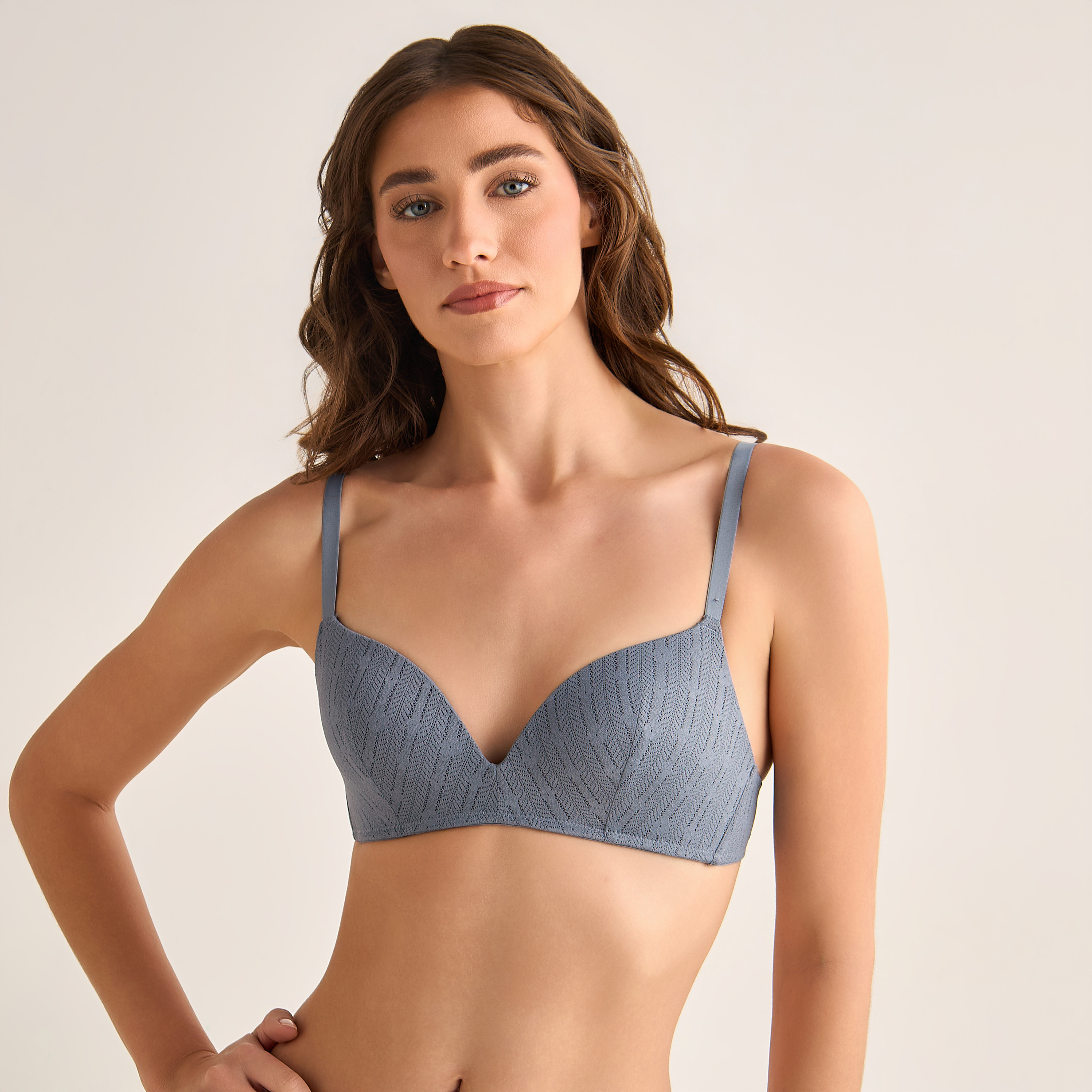 صدرية بلانج بدون خياطة - عبوة من 3 قطع-women-clothing-lingerie-bras-image-8