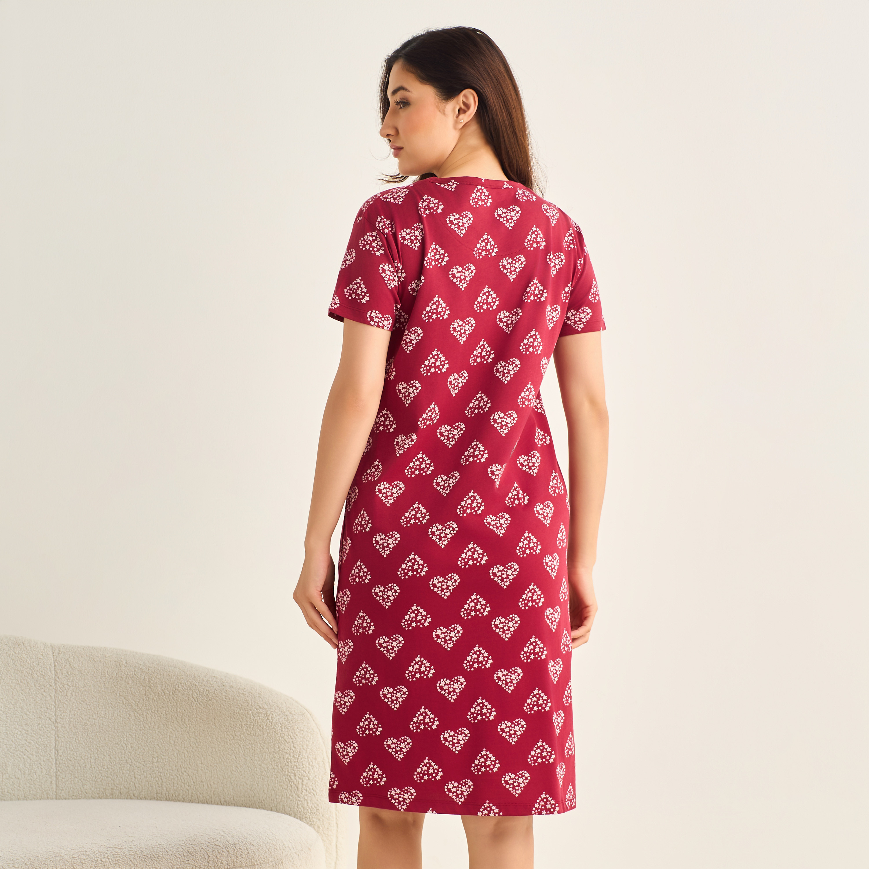فستان نوم قطن ميدي بأكمام قصيرة وطبعات-women-clothing-nightwear-nighties-image-3