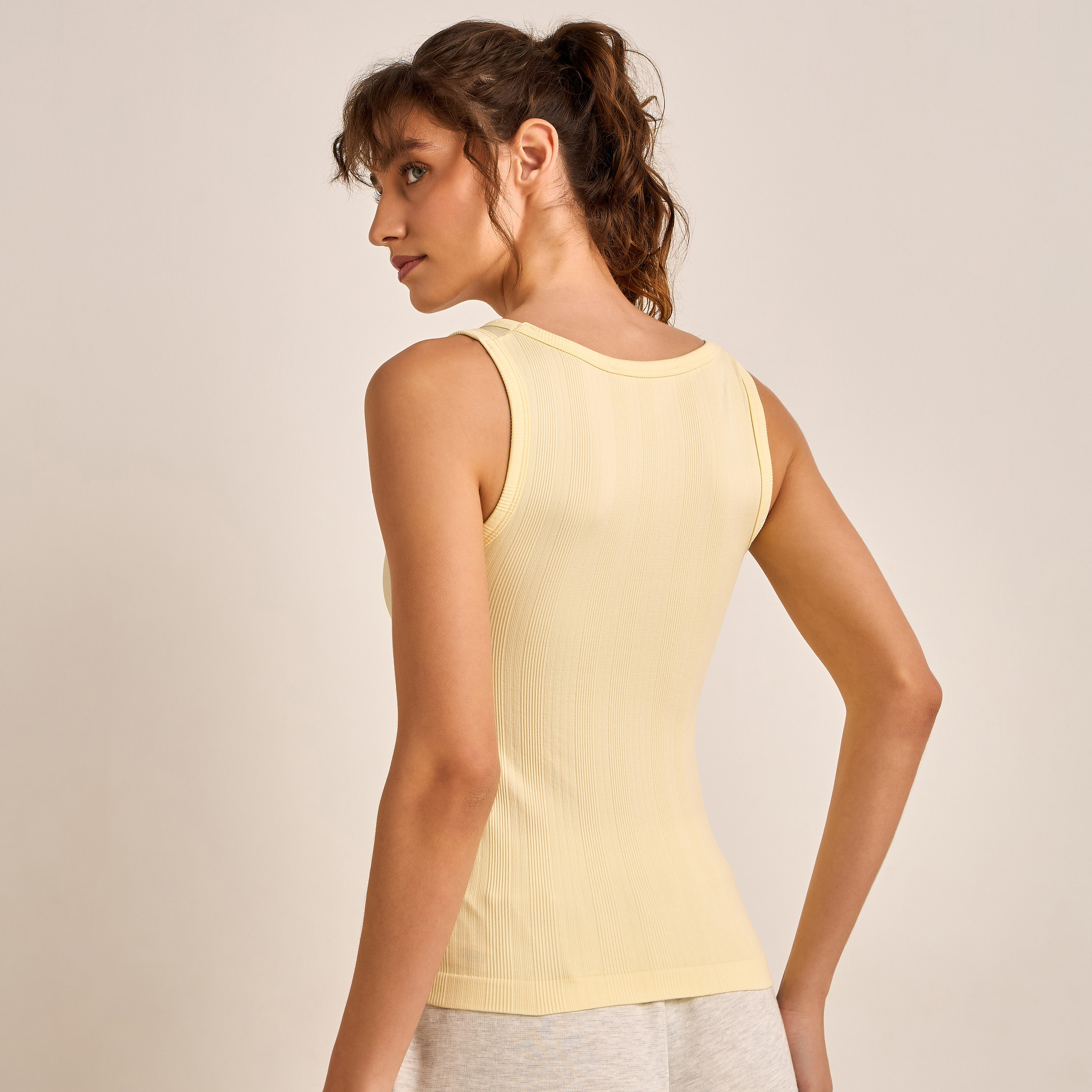 بلوزة تانك بتصميم مضلع بدون خياطة-women-clothing-nightwear-pyjamas-tops-image-2