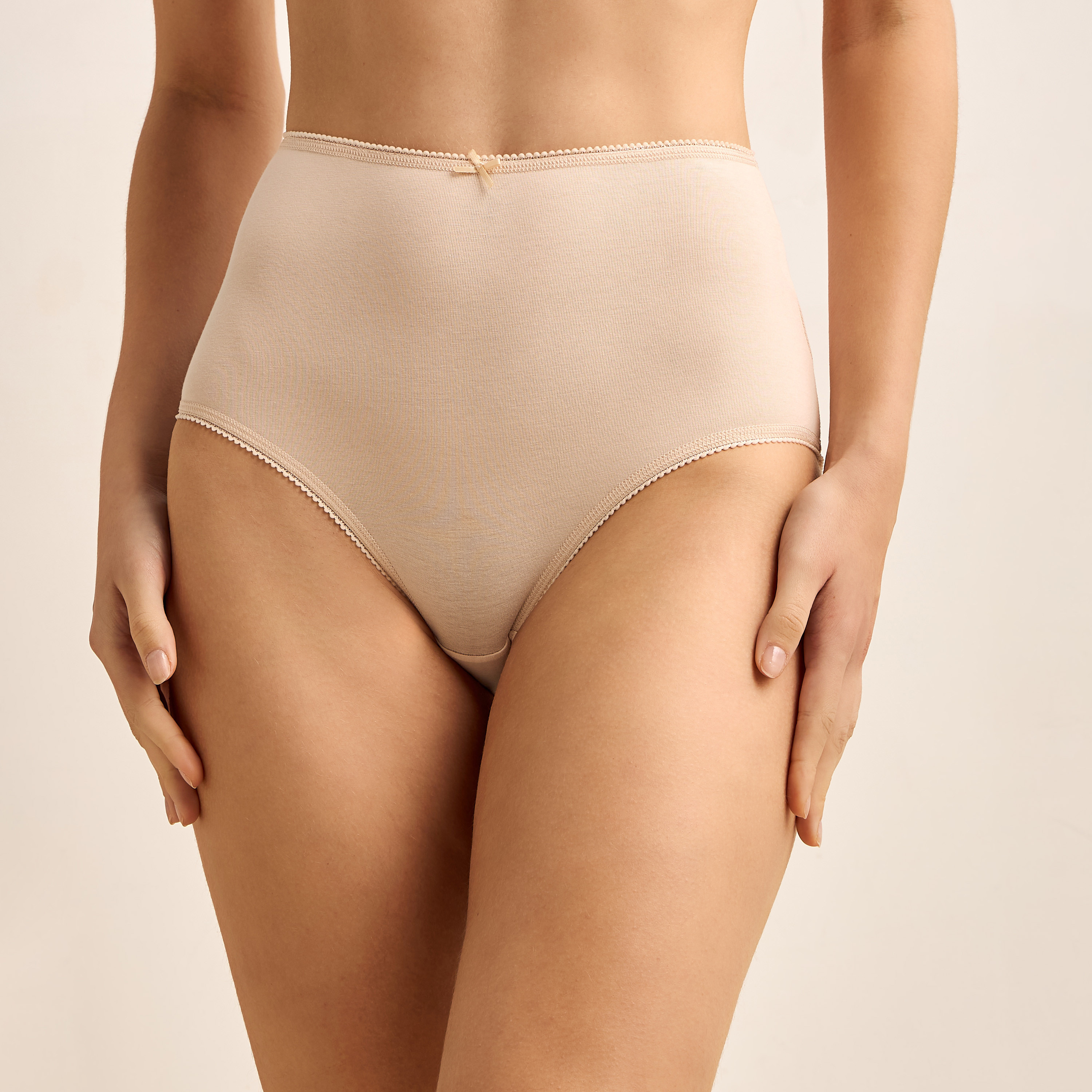 سراويل داخلية كاملة بخصر مرتفع - طقم من ٥ قطع-women-clothing-lingerie-panties-image-3