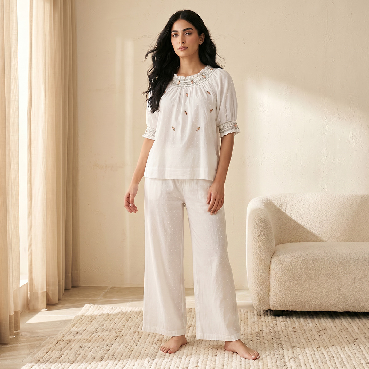 طقم بيجاما قطن بنقشة زهور ناعمة-women-clothing-nightwear-pyjamas-longsets-image-1