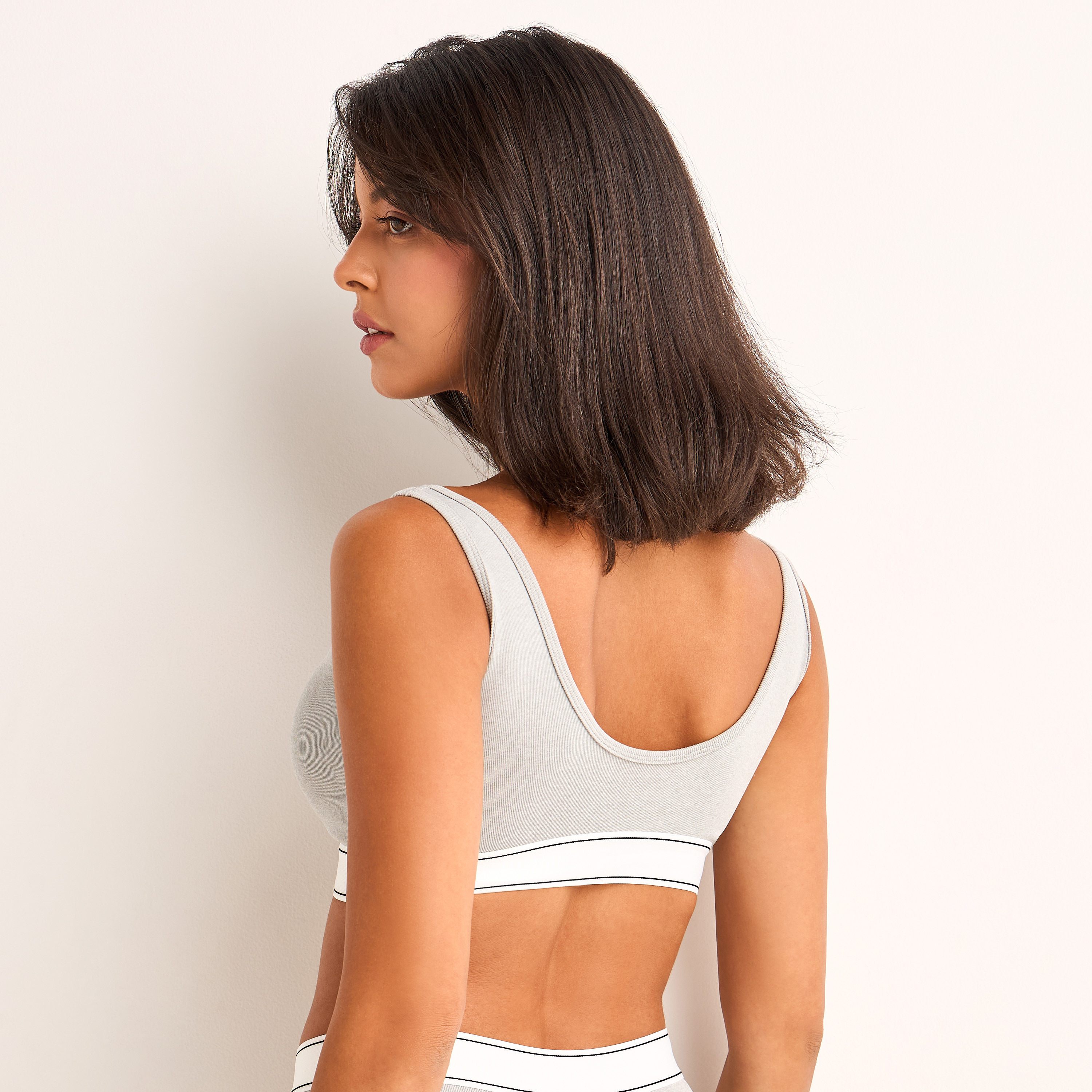 صدرية بدون خياطة بحافة مطاطية عريضة من سبلاش إنتيمتس-women-clothing-lingerie-bras-image-2