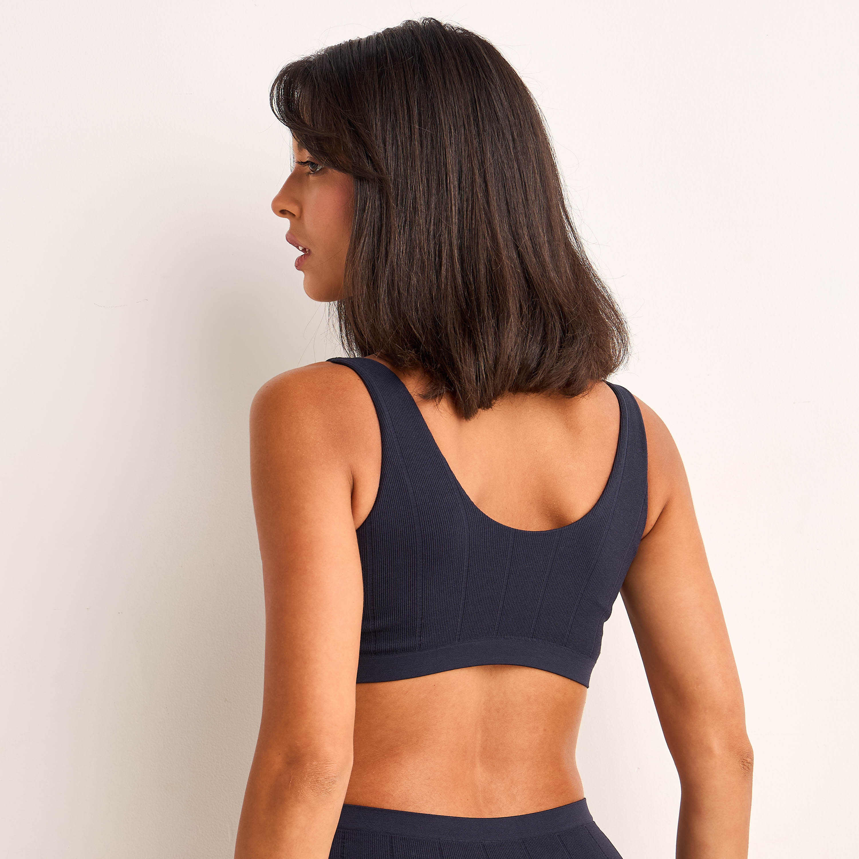 Seamless Bra Full Coverage with Ribbed Detail-women-clothing-lingerie-bras-image-2
