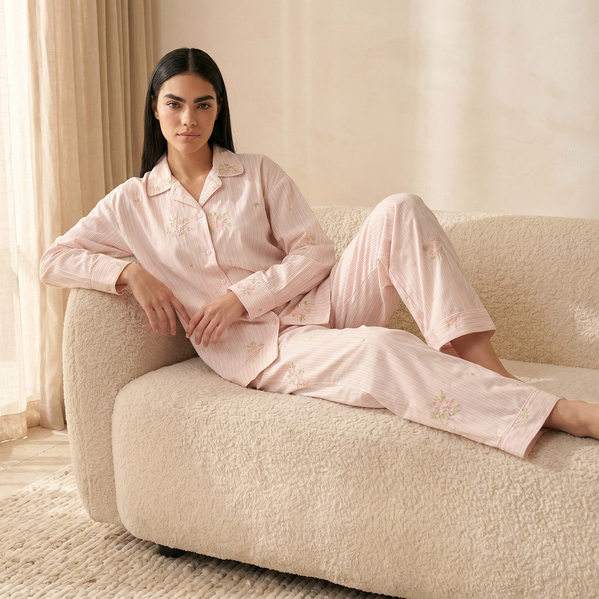 طقم بيجاما وقميص بوصلة أزرار وبنطلون من سبلاش إنتيميتس-women-clothing-nightwear-pyjamas-longsets-image-6