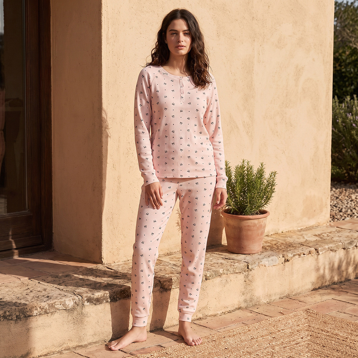 طقم بلوزة وبنطلون بيجاما من سبلاش إنتيميتس-women-clothing-nightwear-pyjamas-longsets-image-1