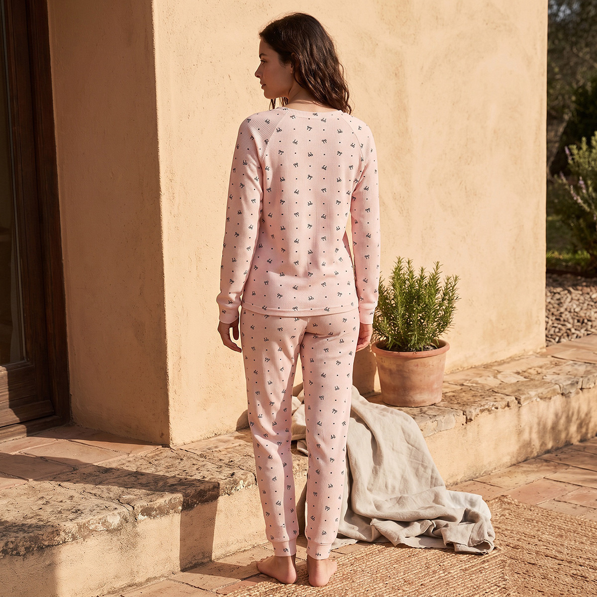 طقم بلوزة وبنطلون بيجاما من سبلاش إنتيميتس-women-clothing-nightwear-pyjamas-longsets-image-4
