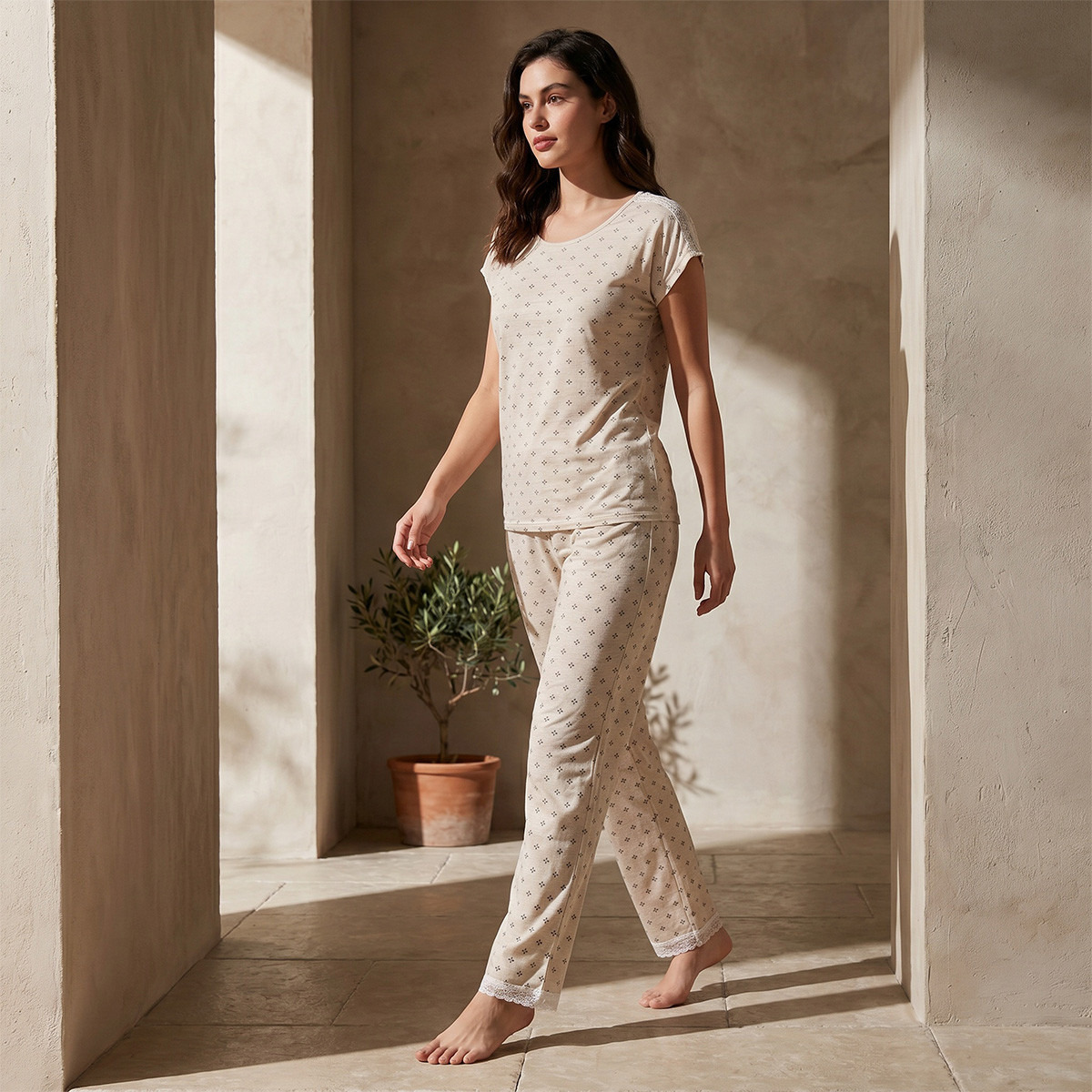طقم بلوزة وبنطلون بيجاما من سبلاش إنتيميتس-women-clothing-nightwear-pyjamas-longsets-image-1