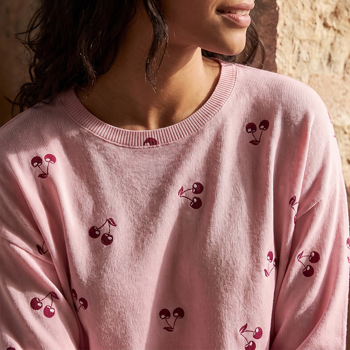 طقم بيجاما وتيشيرت بطبعات من سبلاش إنتيميتس-women-clothing-nightwear-pyjamas-longsets-image-6