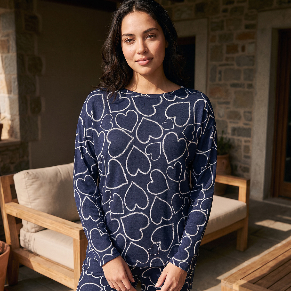 طقم بلوزة وبنطلون بيجاما بارز الملمس بزخارف قلوب-women-clothing-nightwear-pyjamas-longsets-image-3