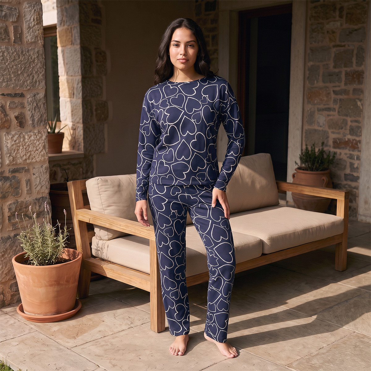 طقم بلوزة وبنطلون بيجاما بارز الملمس بزخارف قلوب-women-clothing-nightwear-pyjamas-longsets-image-4
