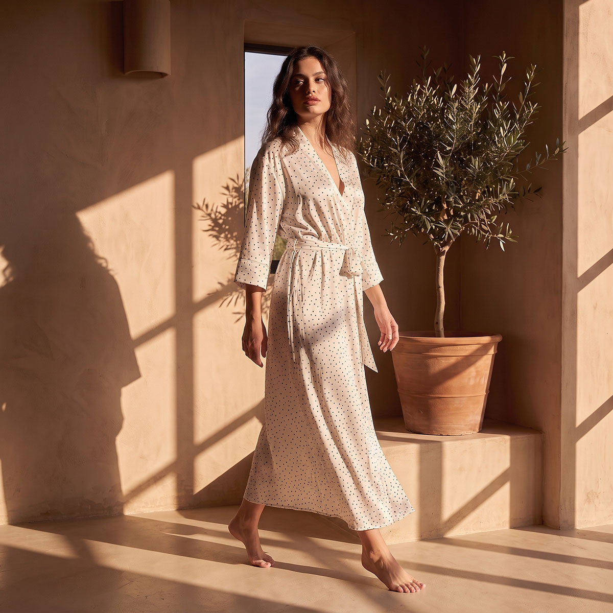 روب ساتان منقط من سبلاش إنتيميتس-women-clothing-nightwear-robes-image-4
