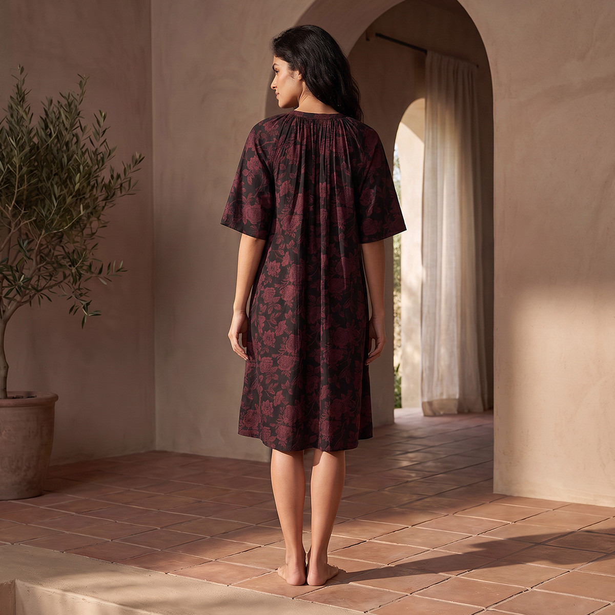 فستان نوم فيسكوز بطول الركبة من سبلاش إنتيميتس - طقم من قطعتين-women-clothing-nightwear-nighties-image-4