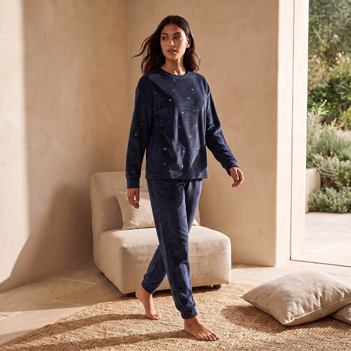طقم بلوزة وبنطلون بيجاما جاكار-women-clothing-nightwear-pyjamas-longsets-image-2