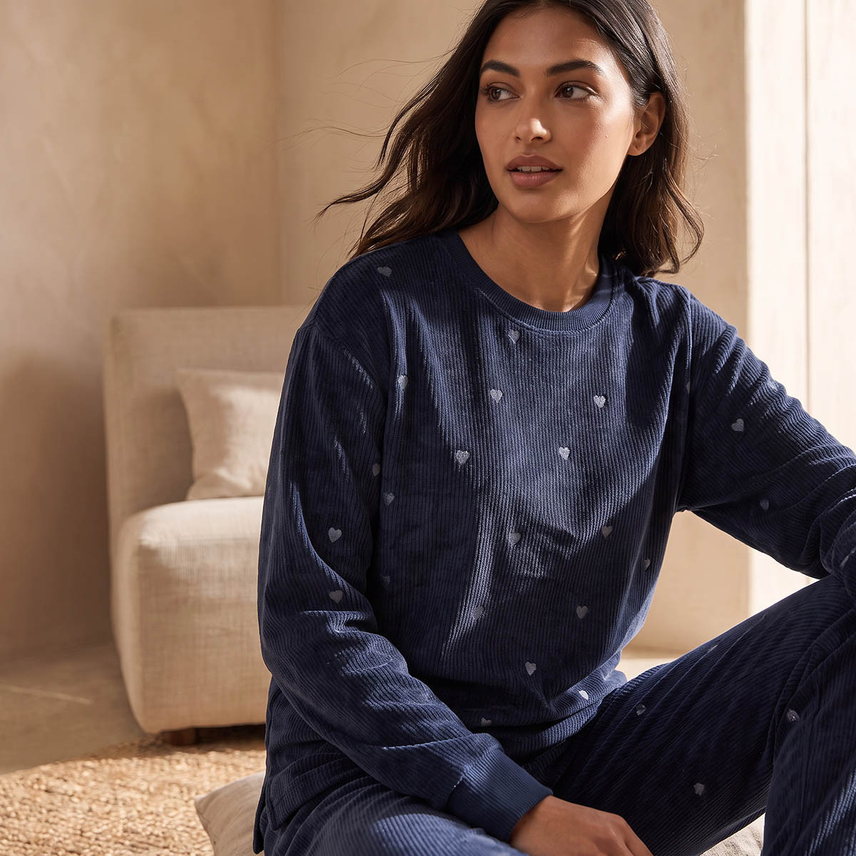 طقم بلوزة وبنطلون بيجاما جاكار-women-clothing-nightwear-pyjamas-longsets-image-6