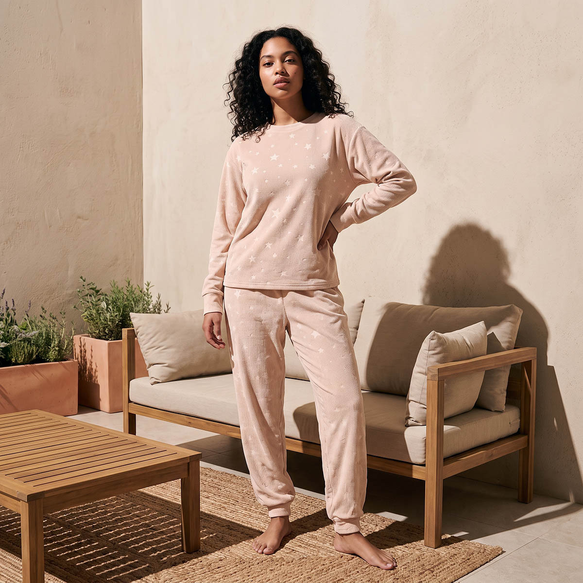 طقم بلوزة وبنطلون بيجاما جاكار-women-clothing-nightwear-pyjamas-longsets-image-2