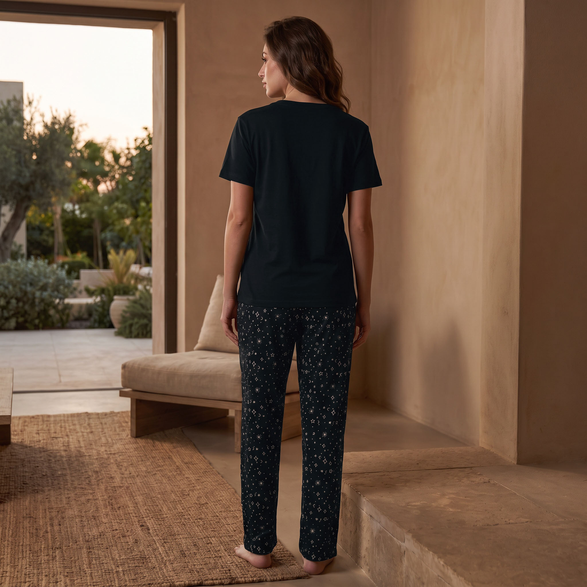 طقم تيشيرت وبيجاما بطبعات من سبلاش إنتميتس-women-clothing-nightwear-pyjamas-longsets-image-3