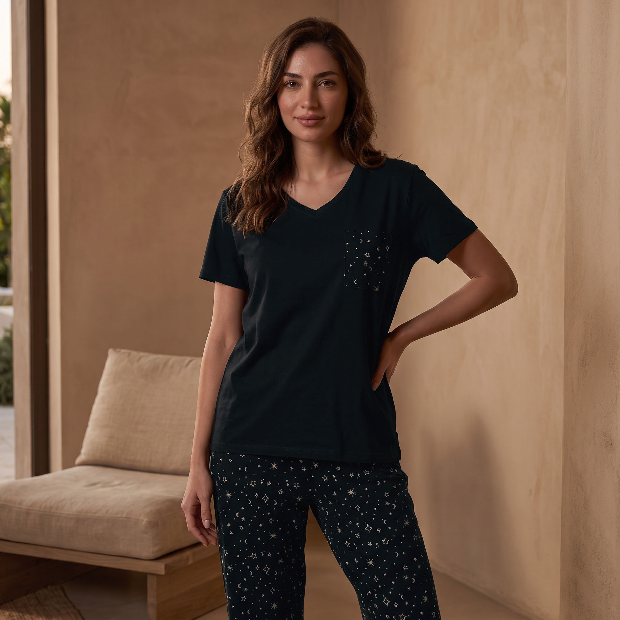 طقم تيشيرت وبيجاما بطبعات من سبلاش إنتميتس-women-clothing-nightwear-pyjamas-longsets-image-4