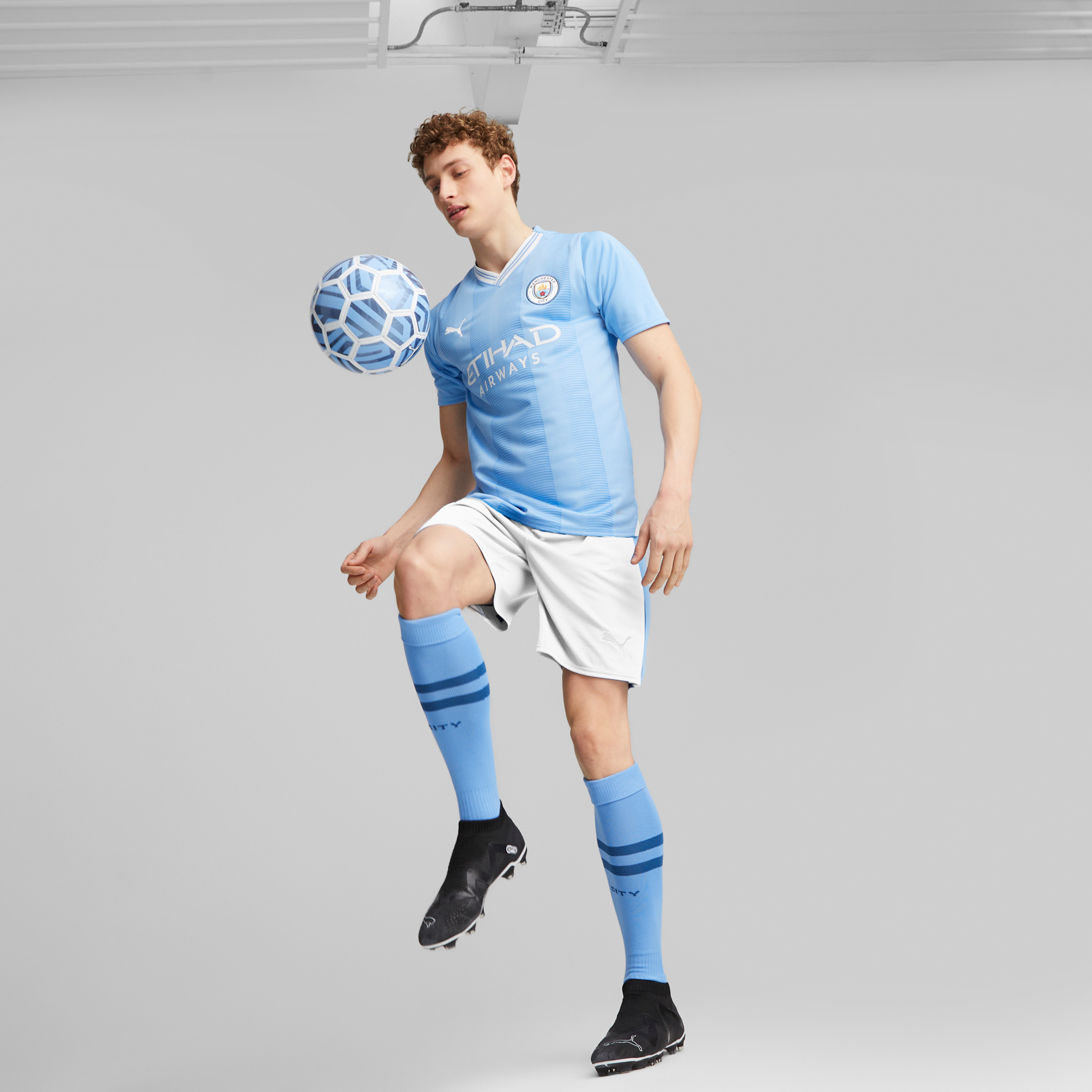 بوما تي شيرت جيرسي نادي مانشستر سيتي على أرضه للرجال 770438 |OE-men-clothing-sportswearandactivewear-tshirtsandpolos-image-3