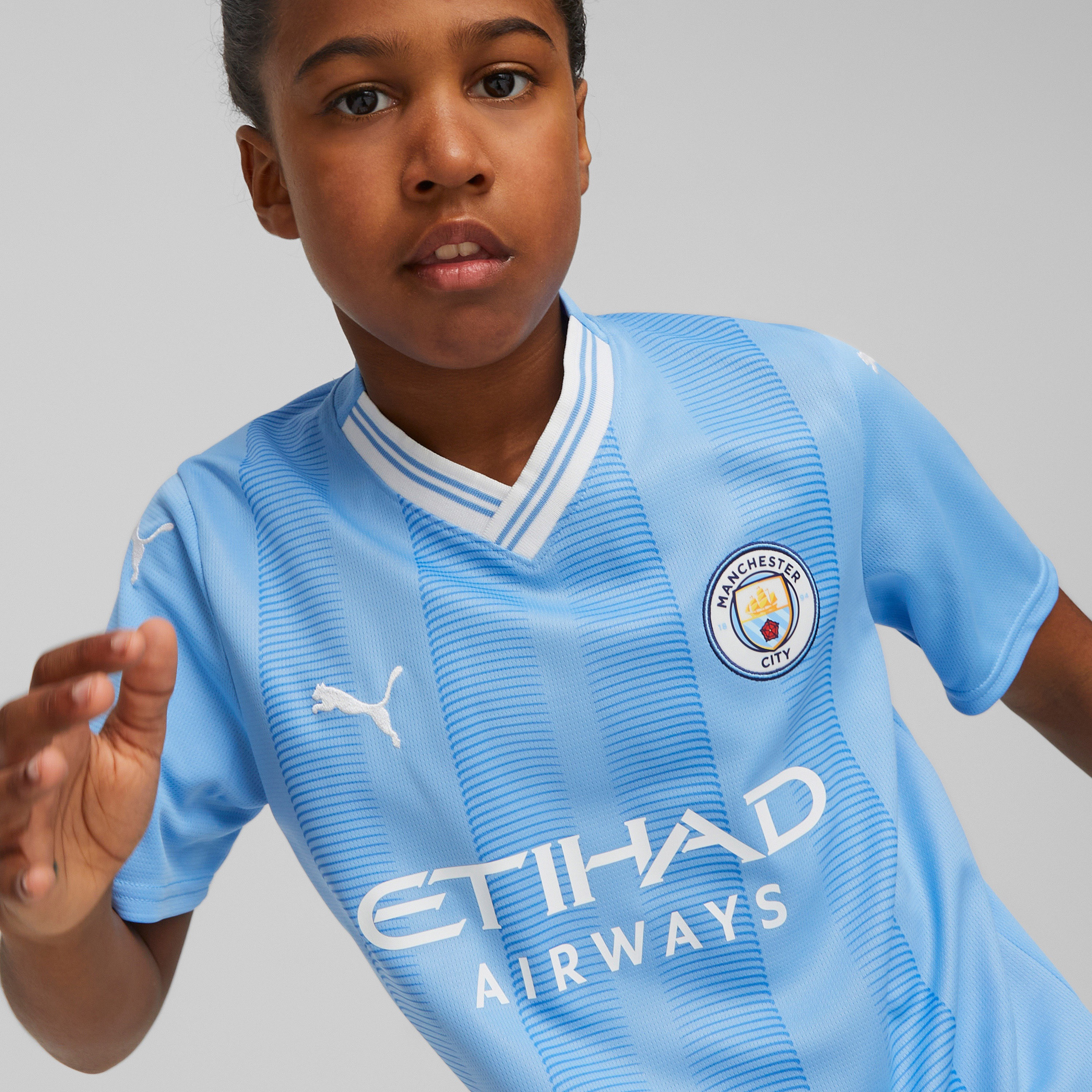Puma Manchester City FC Home Replica Junior Boy's Jersey 770441 | OE-sports-boys-clothing-tops-image-5