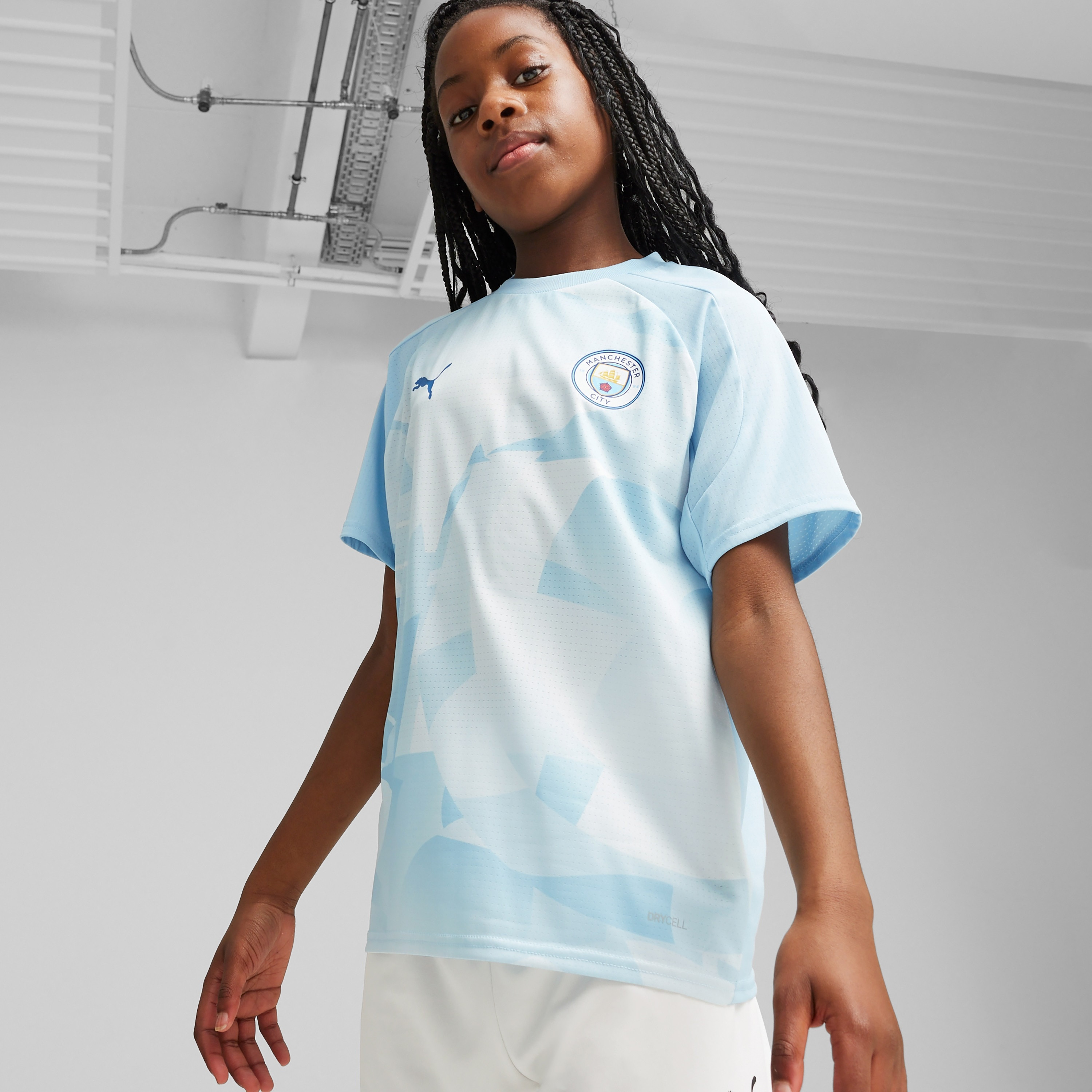بوما تي شيرت جيرسي نادي مانشستر سيتي ما قبل المباراة فضي للأولاد 774374 |OE-sports-boys-clothing-tops-image-1