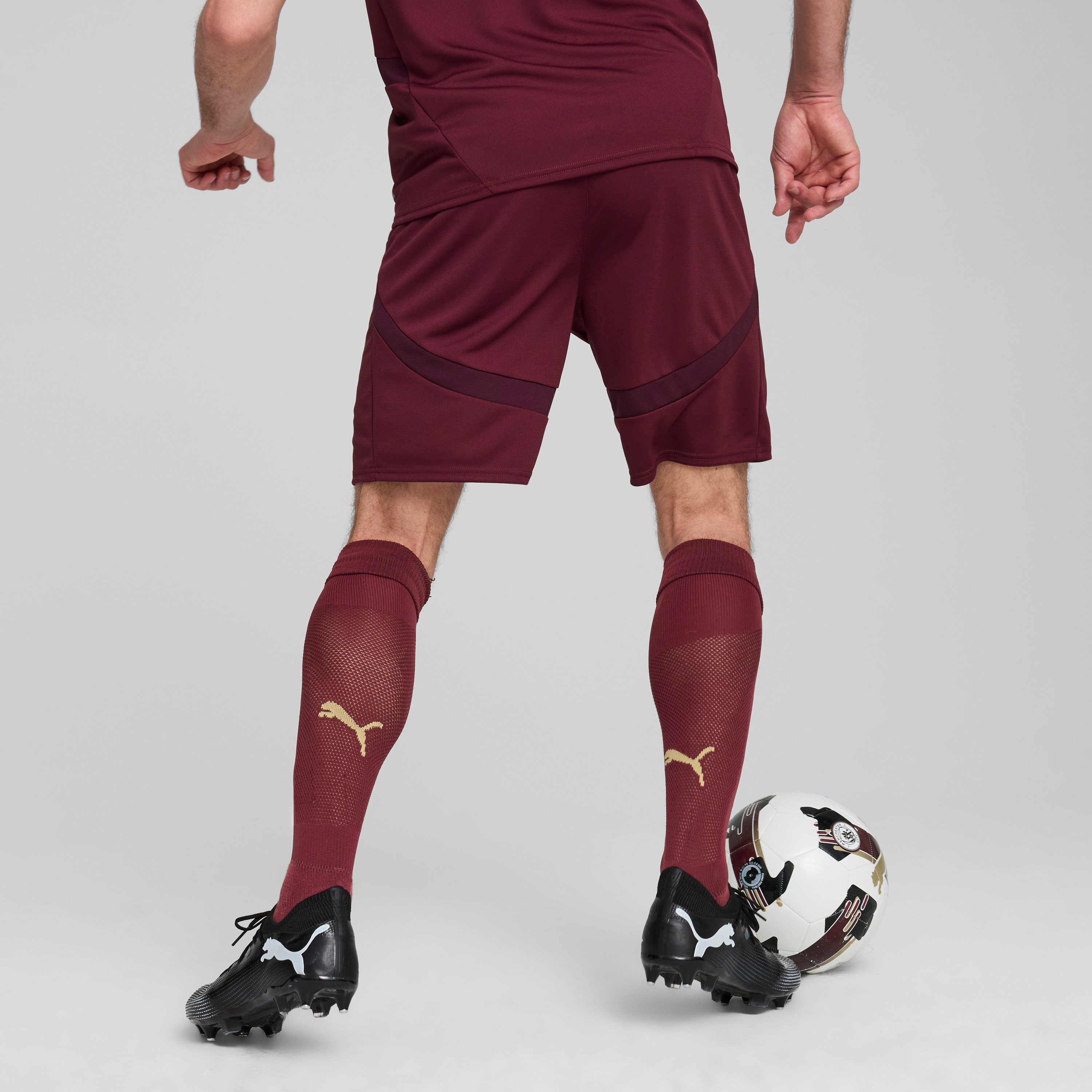 بوما- شورت مانشستر سيتي إف سي للرجال 77511403 | OE-sports-gear-football-clothing-bottoms-image-5