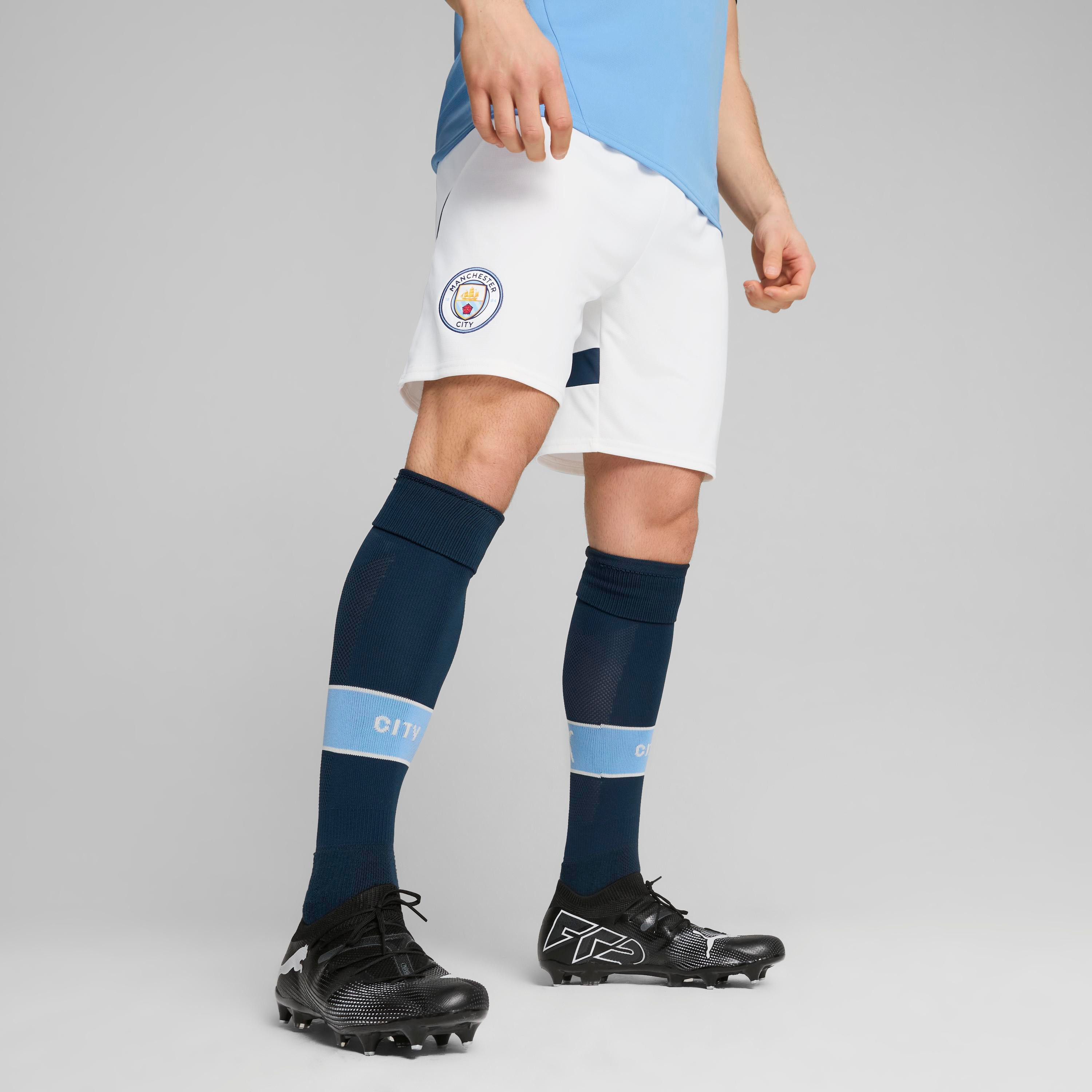 شورتس ريبليكا ذو مانشستر سيتي إف سي للرجال من بوما | OE-sports-gear-football-clothing-bottoms-image-1