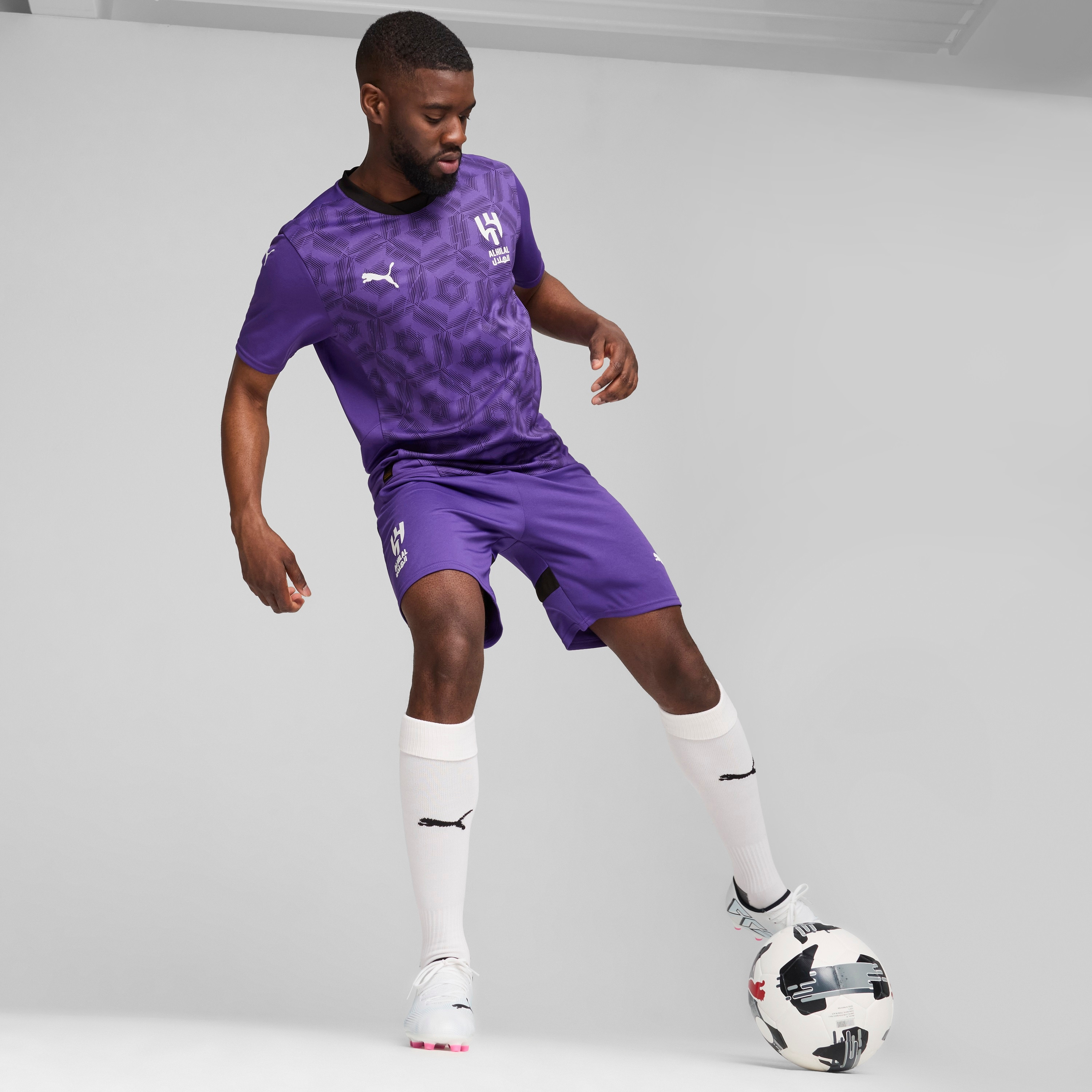 Puma Men AHSFC Replica Shorts 77888503 | OE-men-clothing-bottoms-shorts-image-2