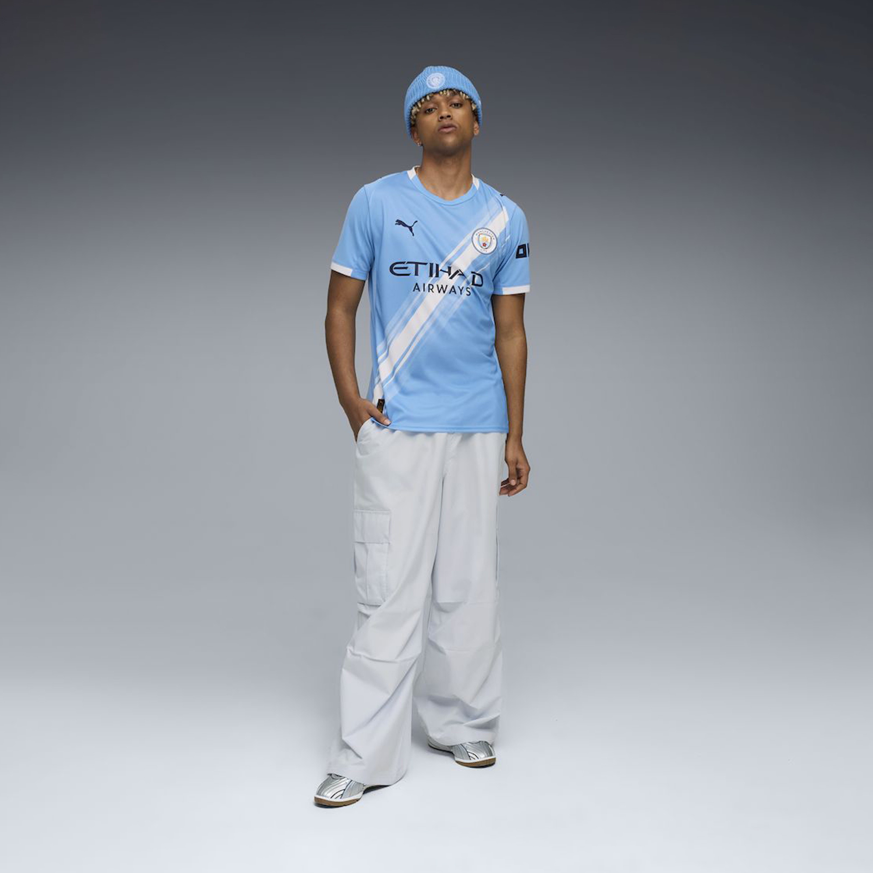 القميص 25/26 الأساسي لنادي مانشستر سيتي للرجال من بوما للرجال 780338 | OE-men-clothing-sportswearandactivewear-tshirtsandpolos-image-2
