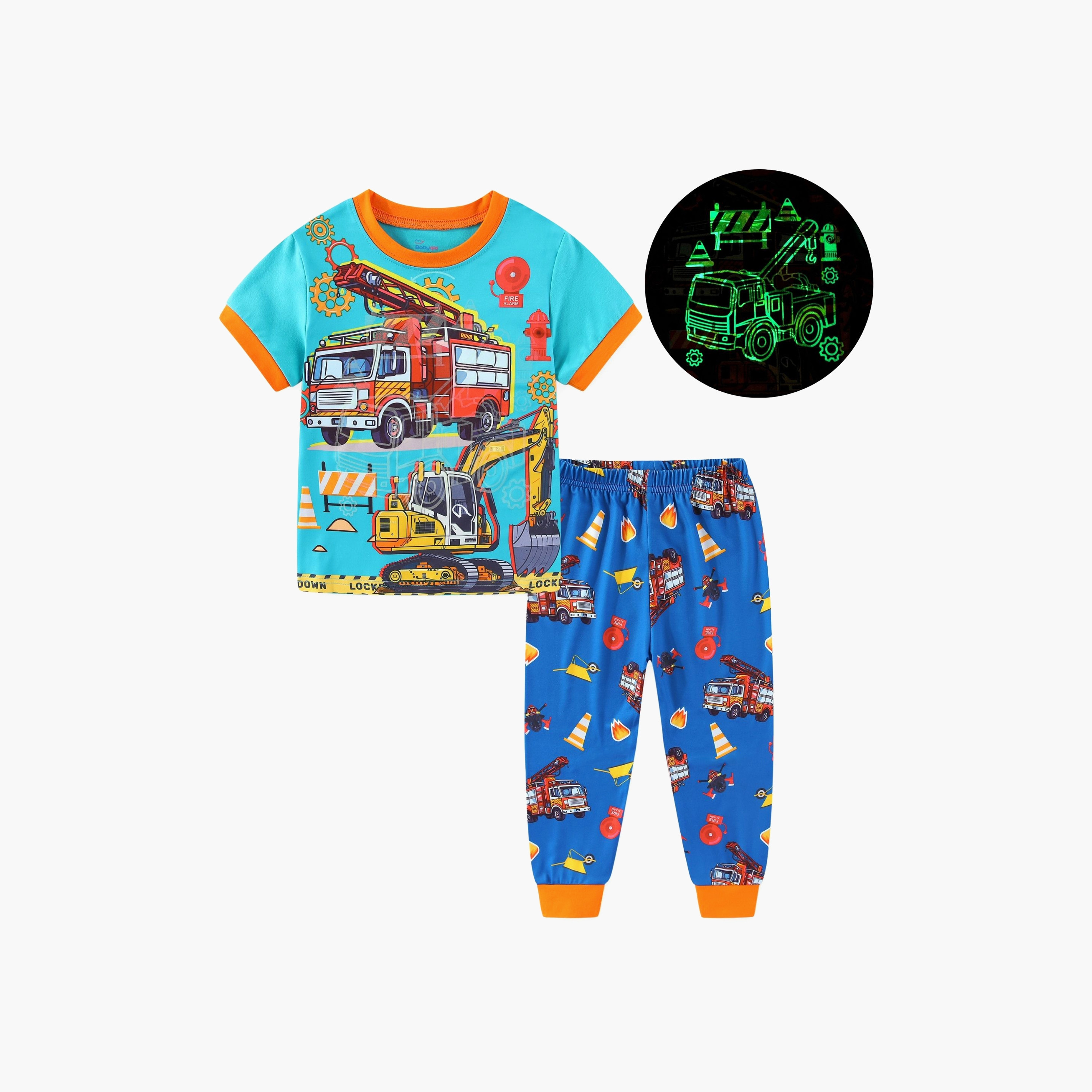 تي شيرت بطبعة مهمة إنقاذ شاحنة إطفاء متوهجة في الظلام مع بنطال ركض من بيبيكلو-boys-clothing-nightwear-image-1