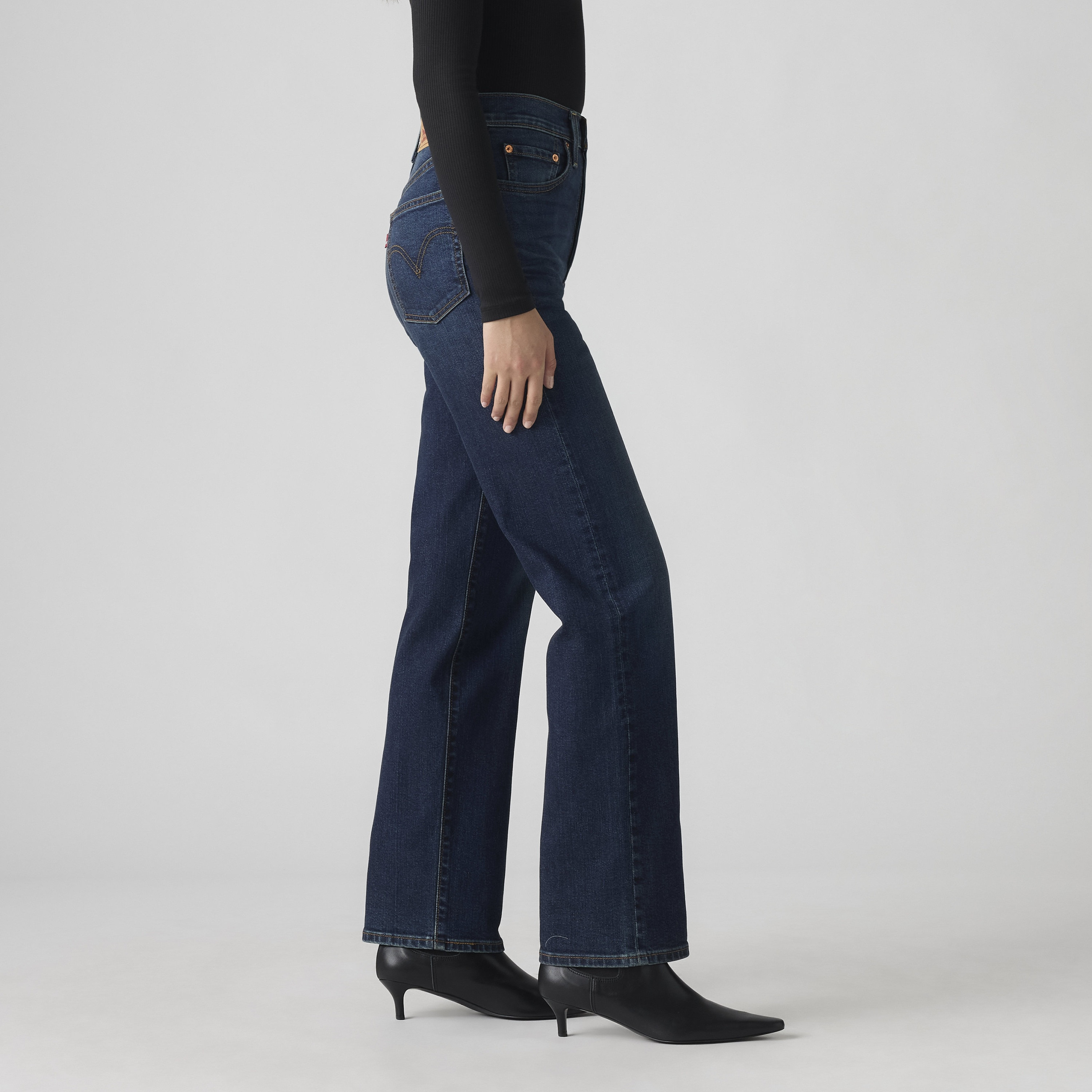 Levi's Straight Fit Indigo 5 Pocket Women's Jeans Inseam 30-women-clothing-bottoms-jeans-image-4