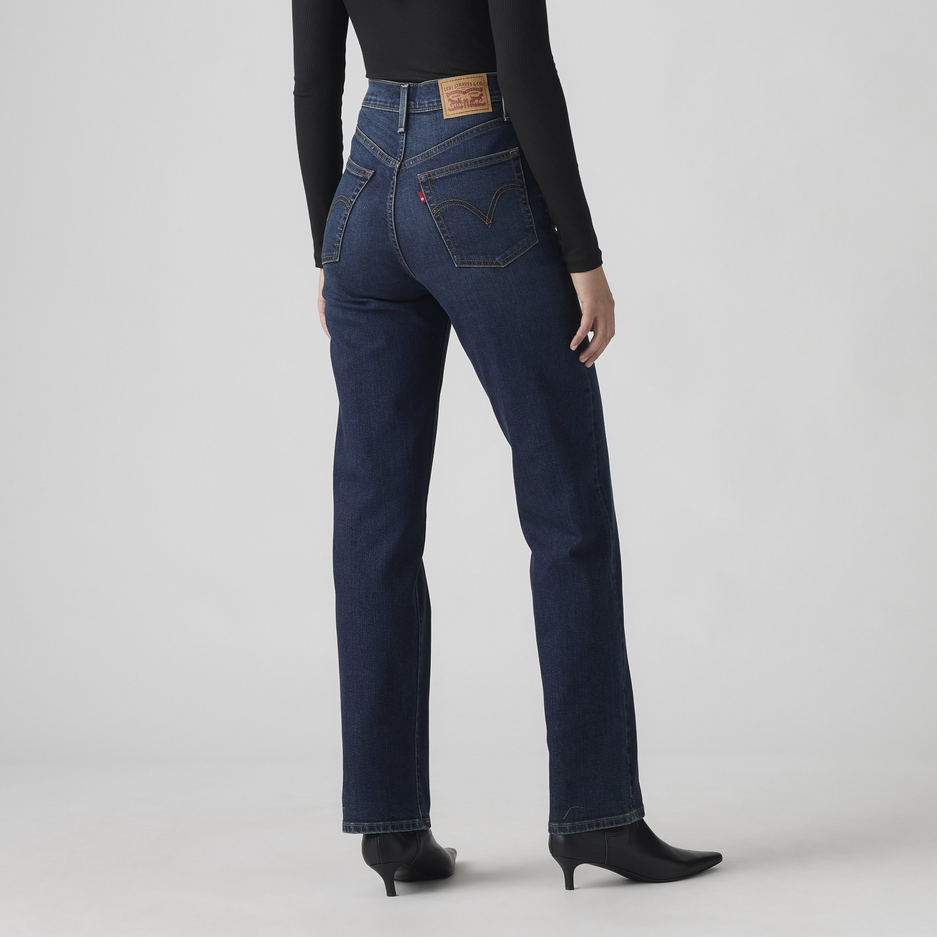 Levi's Straight Fit Indigo 5 Pocket Women's Jeans Inseam 30-women-clothing-bottoms-jeans-image-5