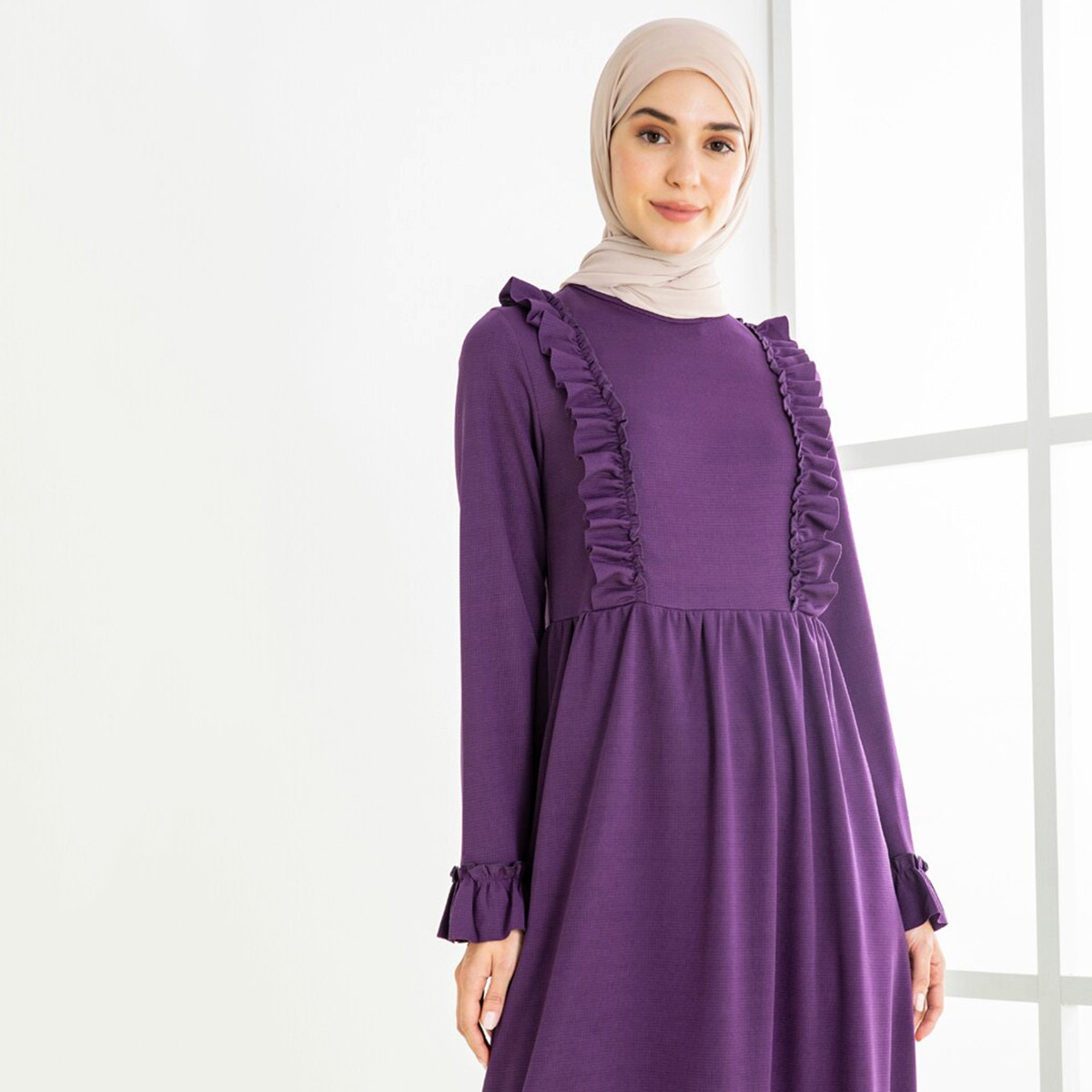 Women Ruffle Round Neck Maxi Dress ZENANE By Modanisa-women-clothing-dresses-image-6