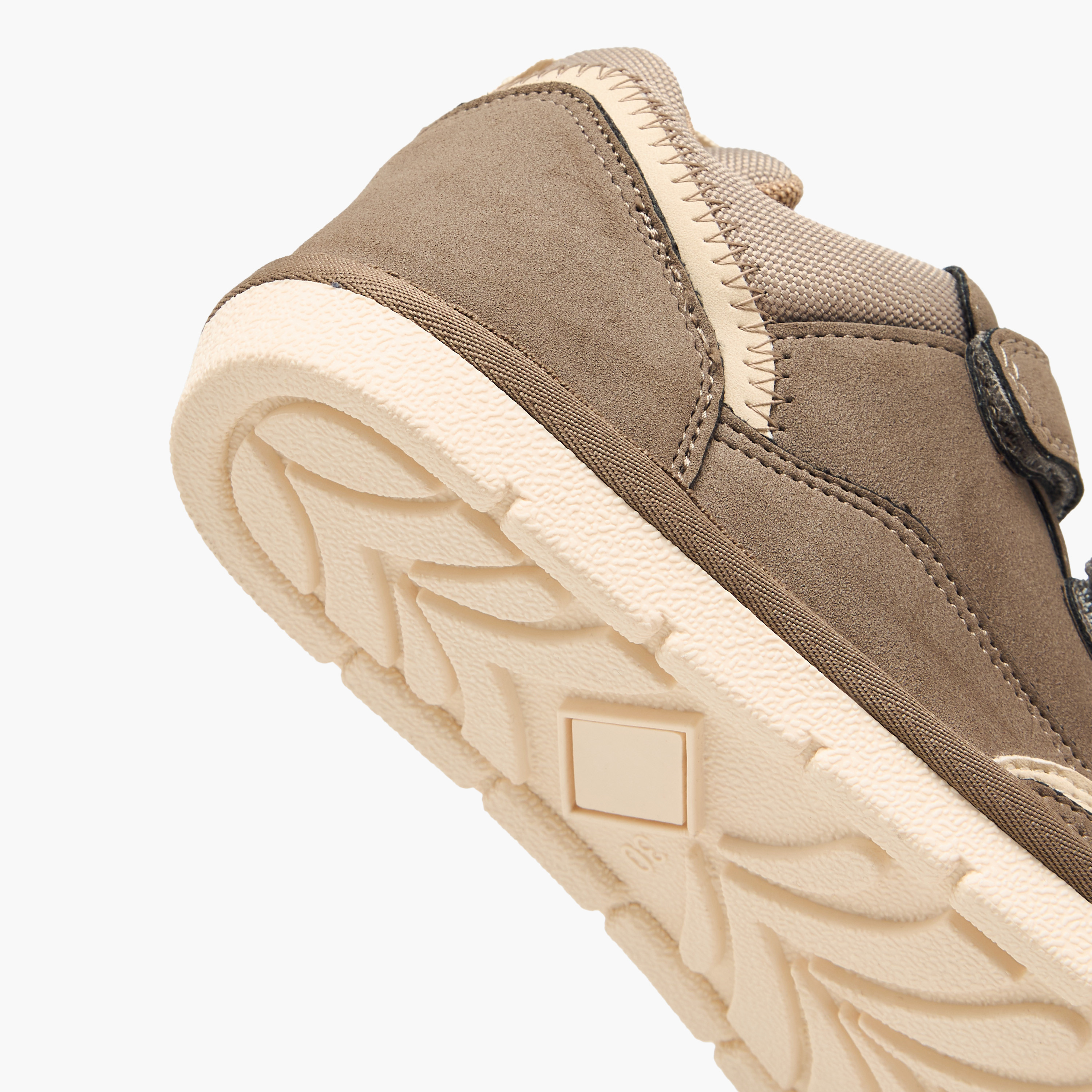 حذاء بشريط إغلاق للأولاد من جونيورز-boys-shoes-sneakers-image-5