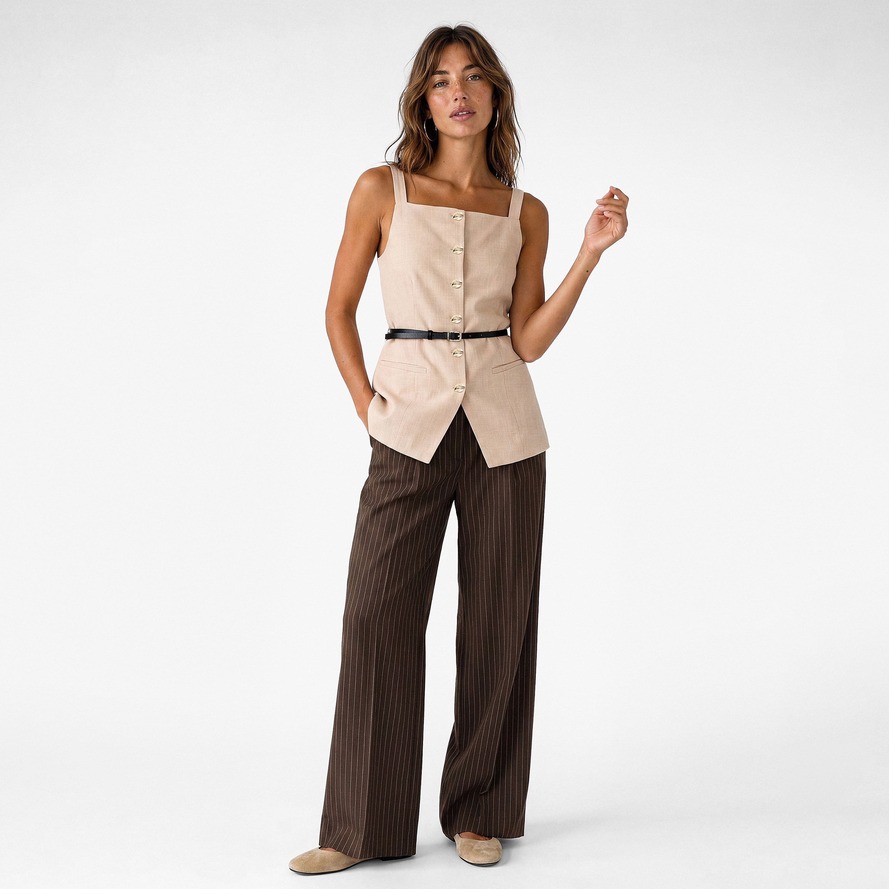 صديري (فيست) حريمي بفتحة رقبة مربعة باللون البيج من كوتون-women-winterwear-coatsandjackets-waistcoats-image-2